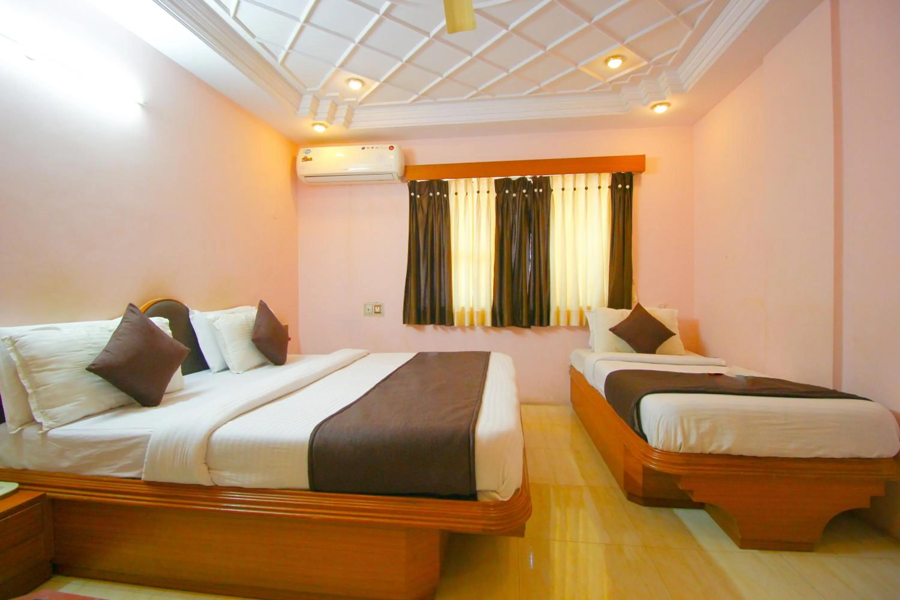 Bed in Hotel Upasana