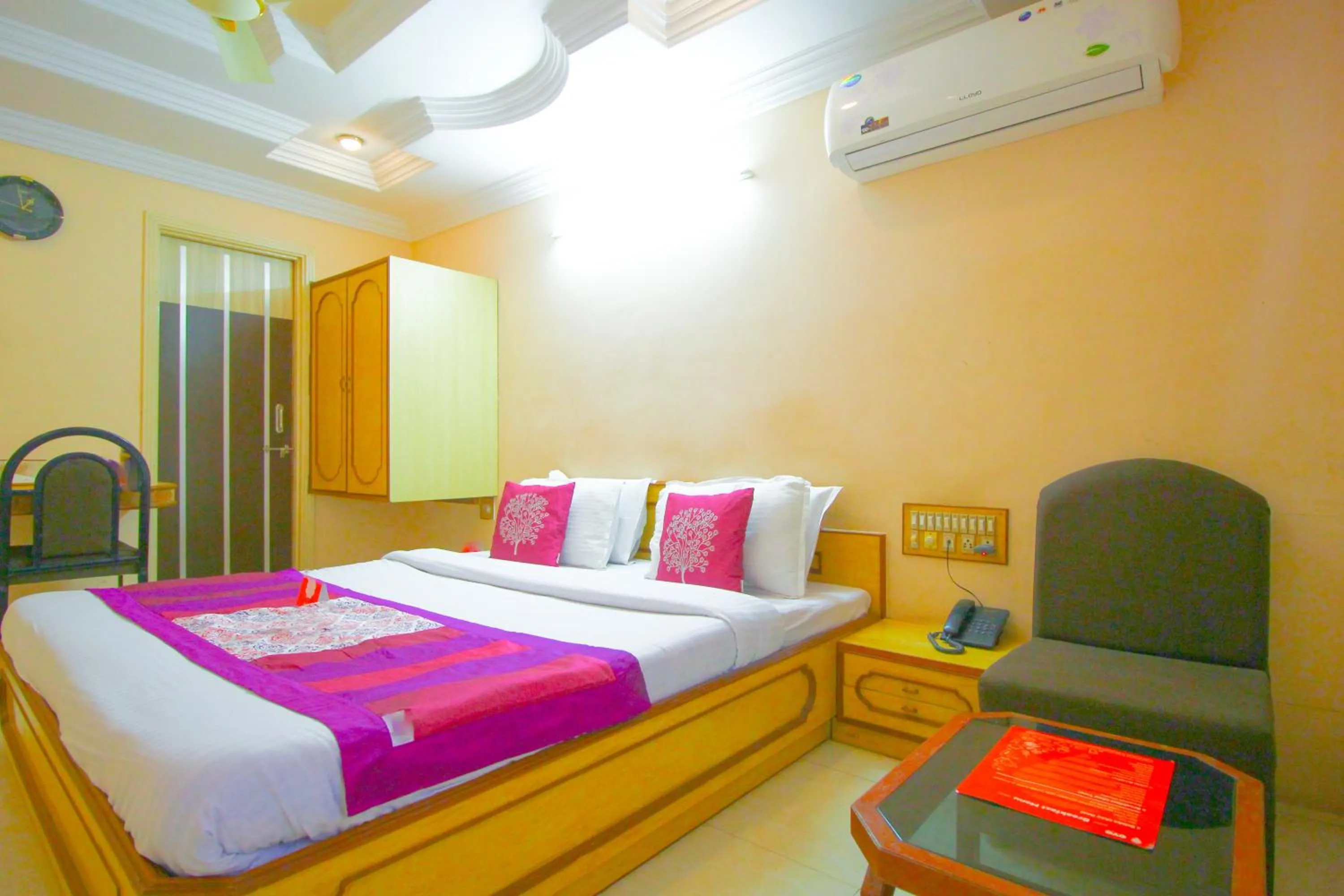 Bed in Hotel Upasana