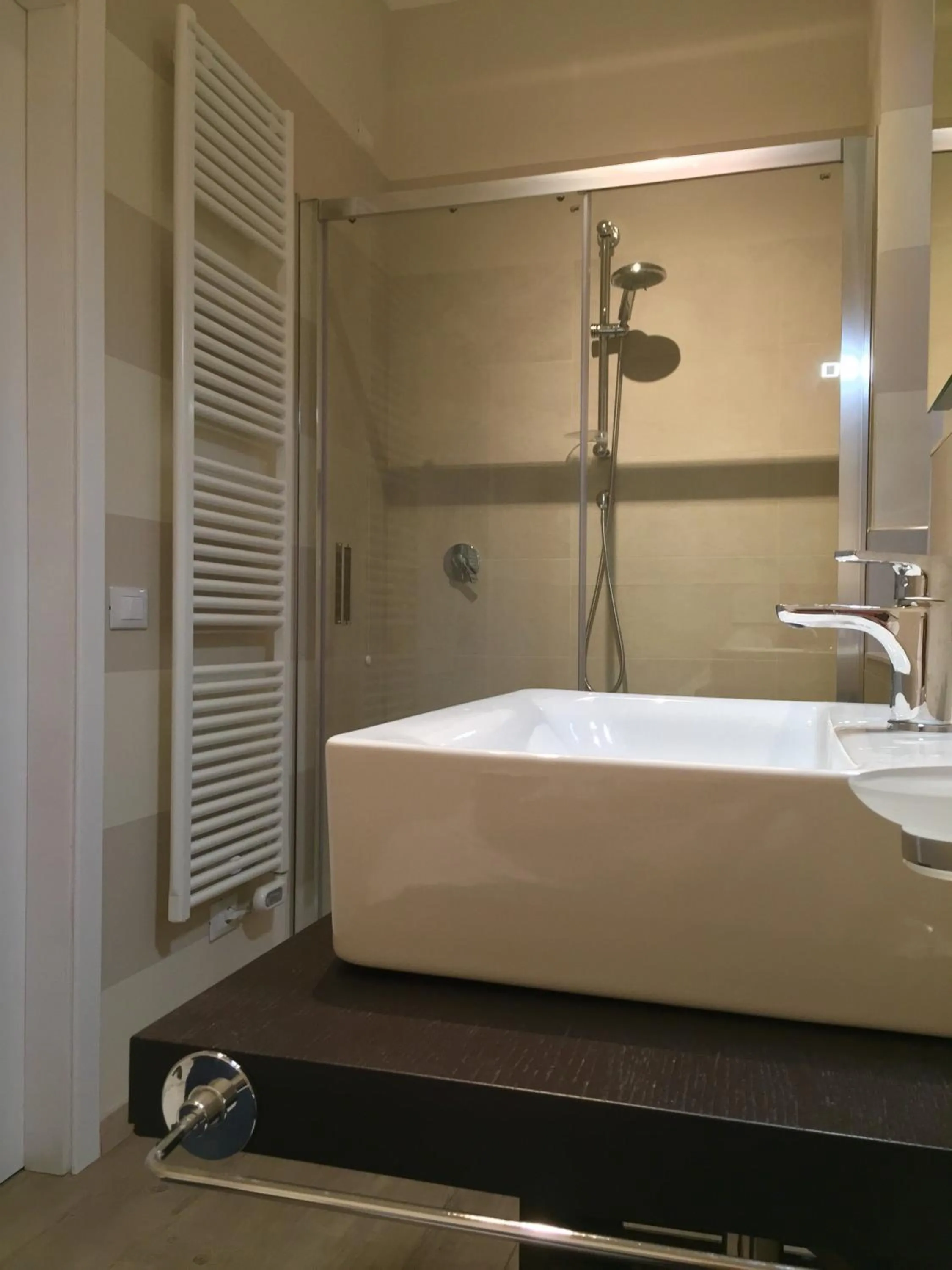 Bathroom, Bed in Relais Torre Dei Torti - Luxury Bed and Breakfast