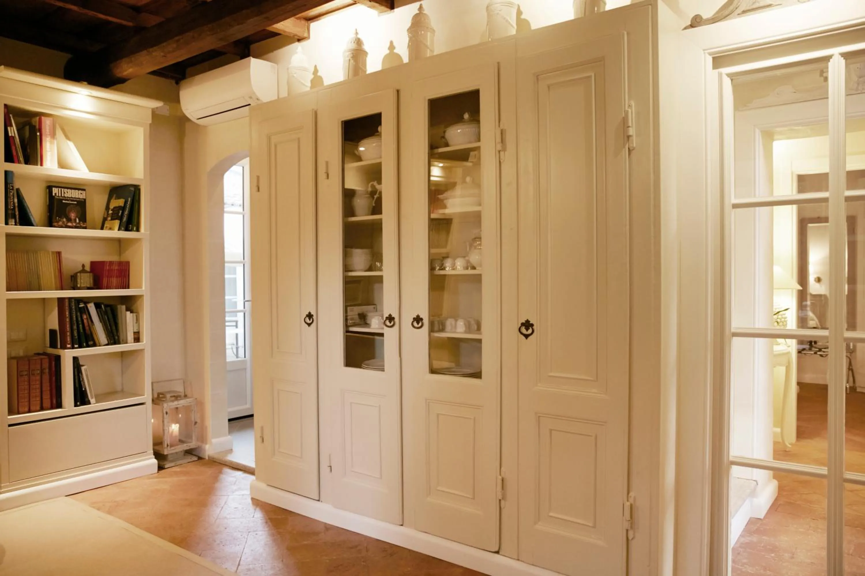 Lobby or reception in Relais Torre Dei Torti - Luxury Bed and Breakfast