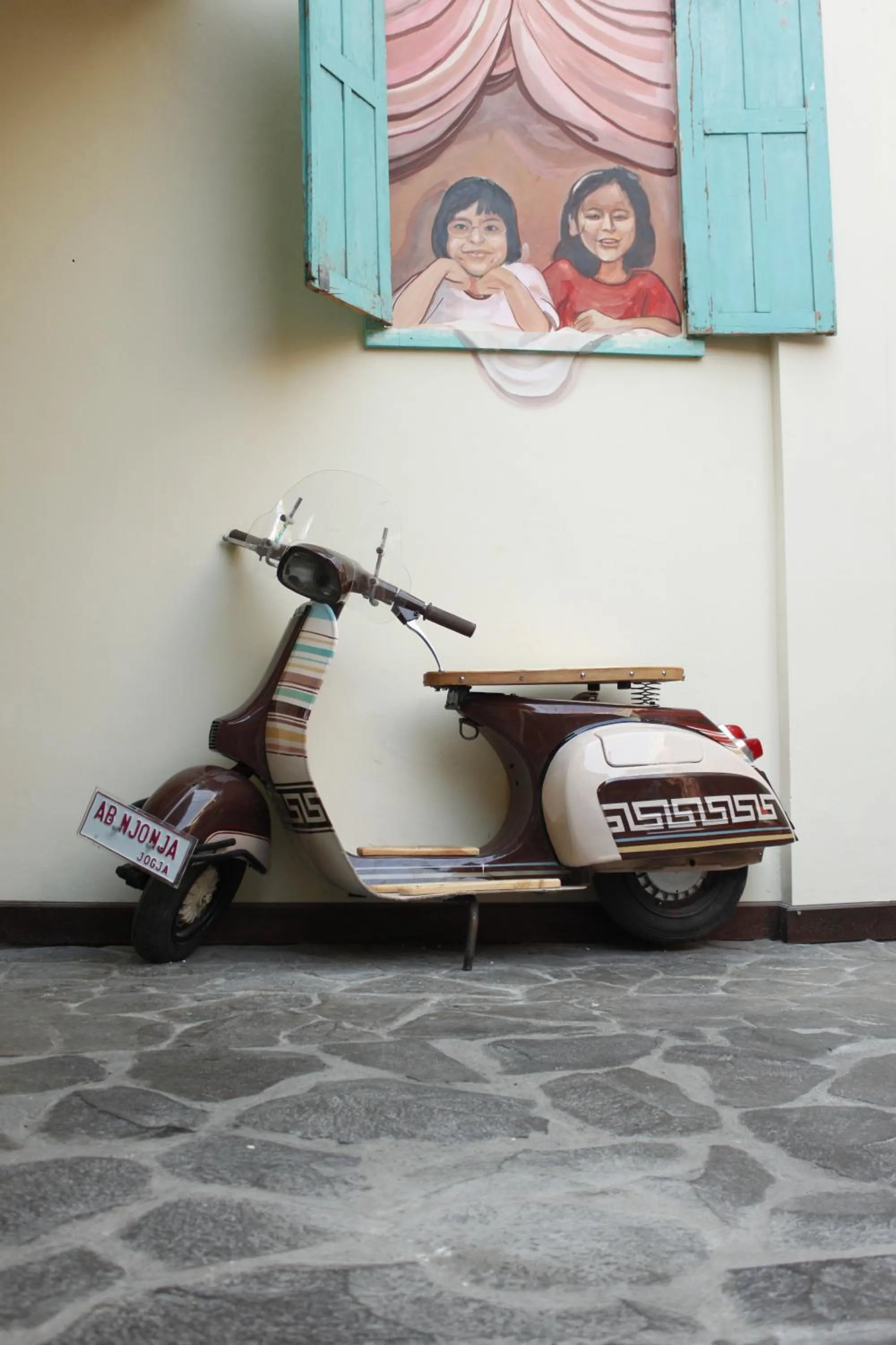 Omah Njonja Bed & Brasserie