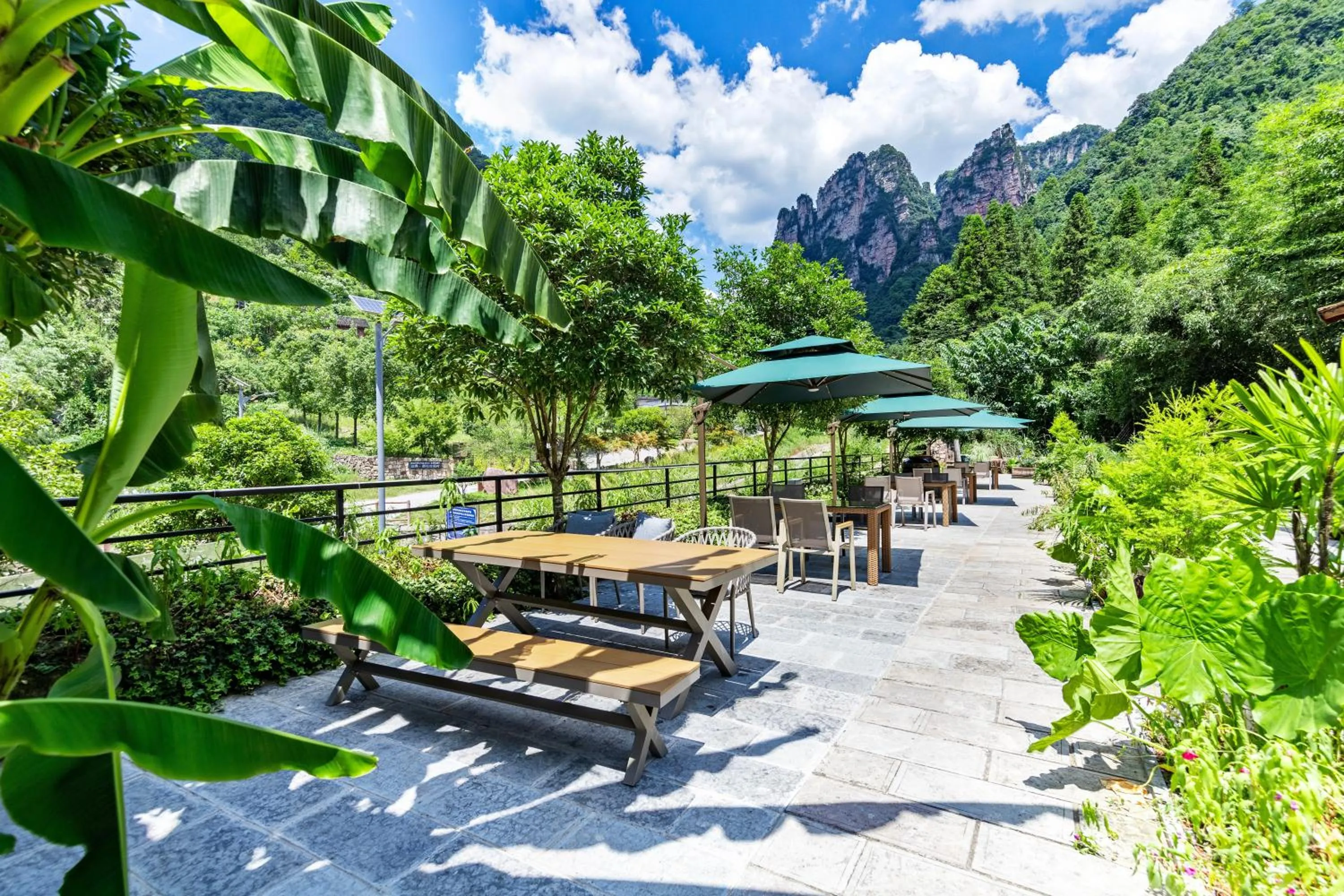 Restaurant/places to eat in Homeward Mountain Resort