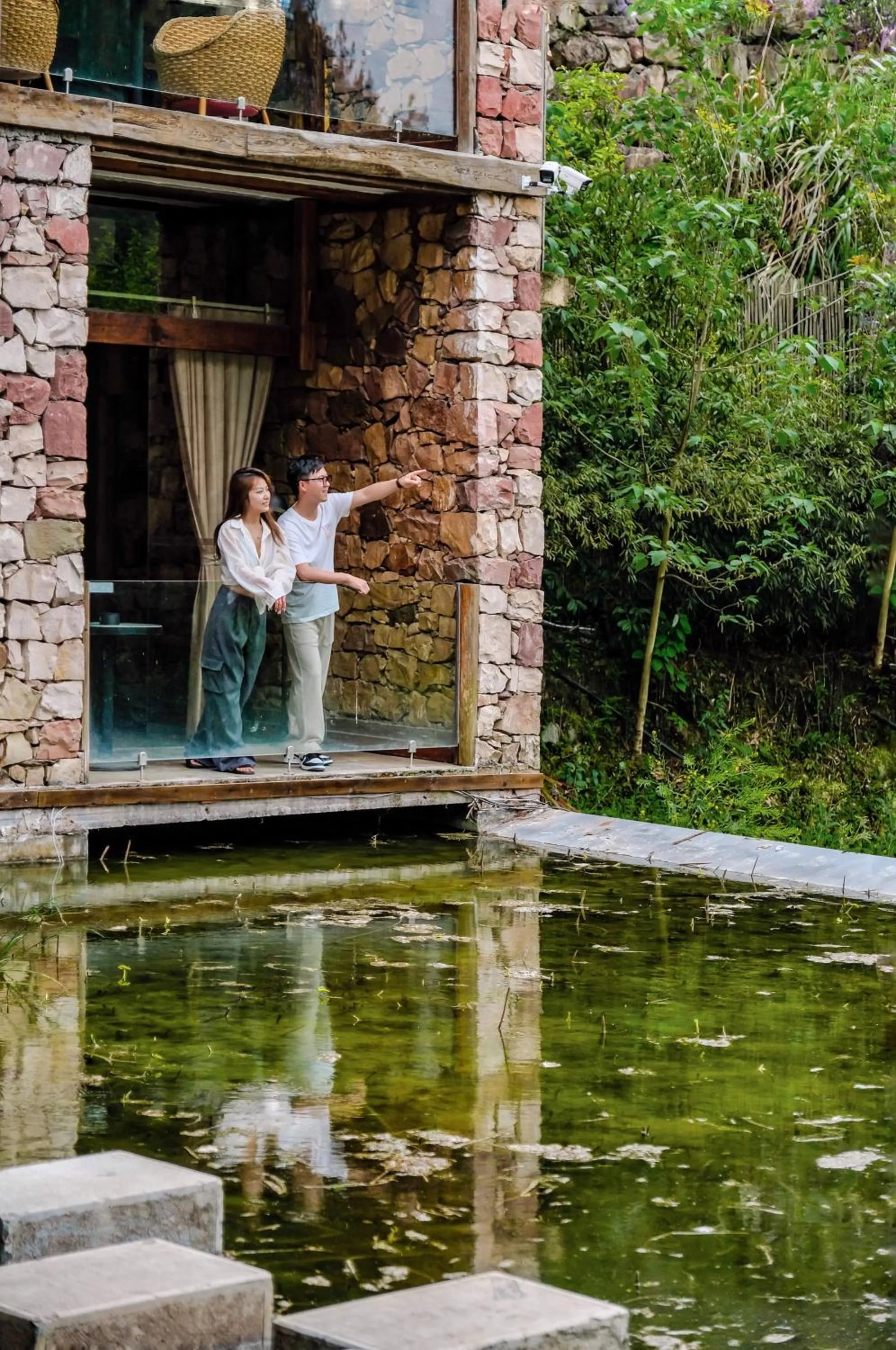 People in Homeward Mountain Resort