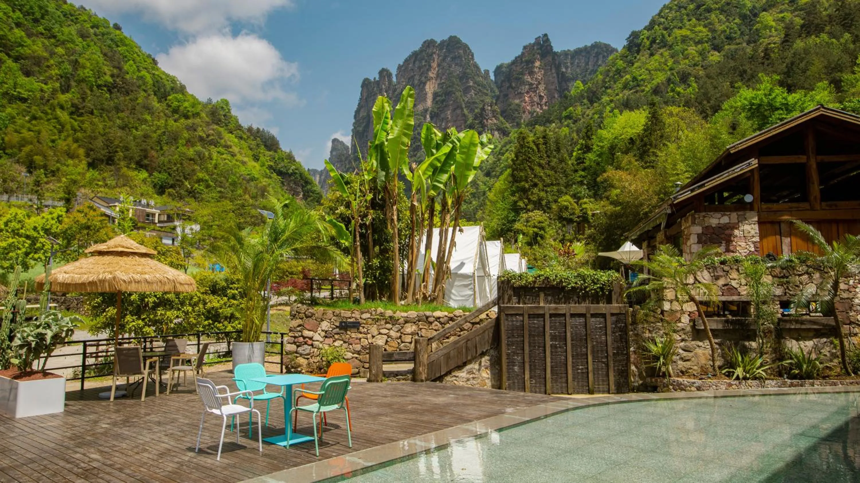 Property building in Homeward Mountain Resort