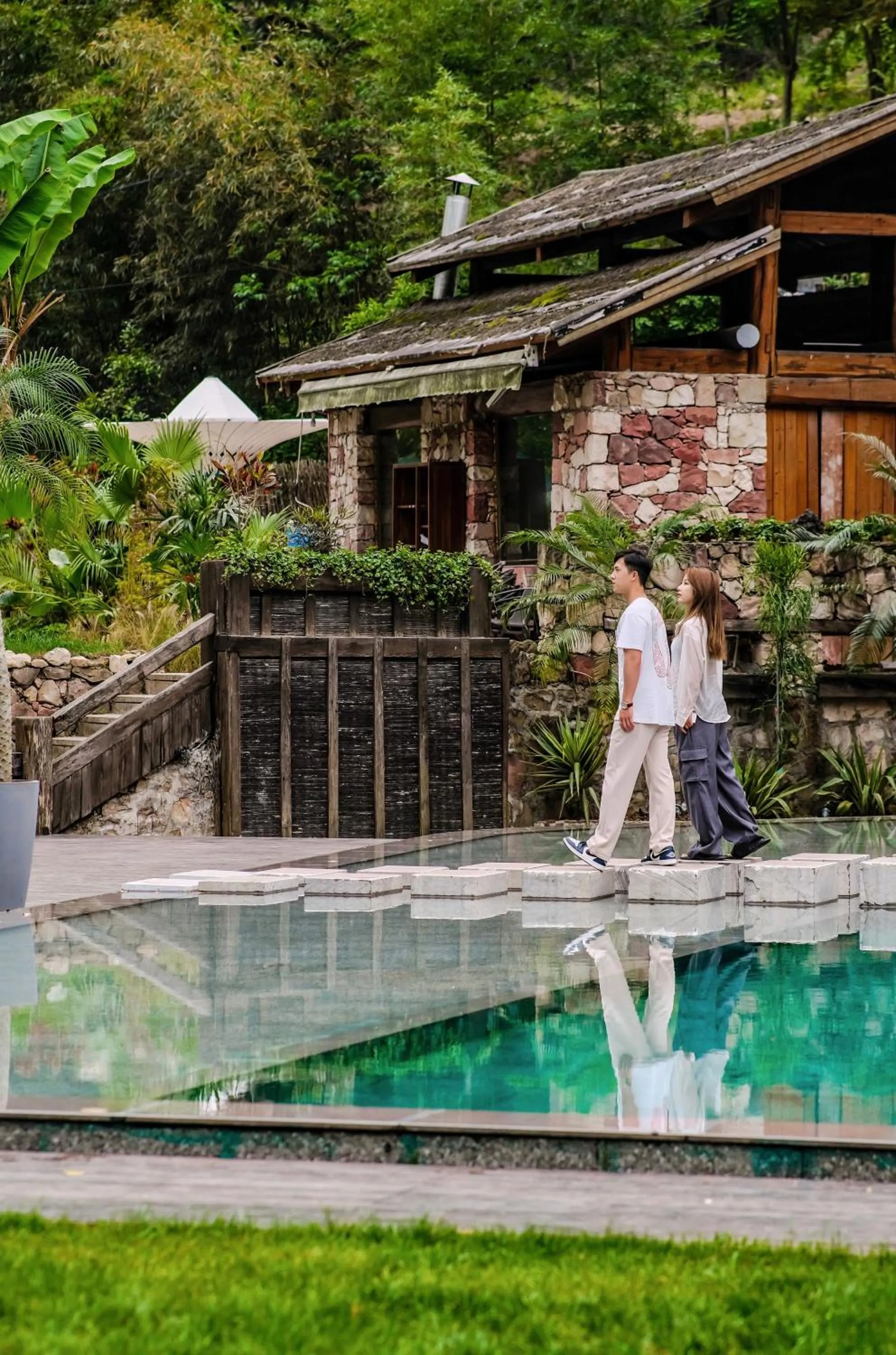 Spring, Swimming Pool in Homeward Mountain Resort