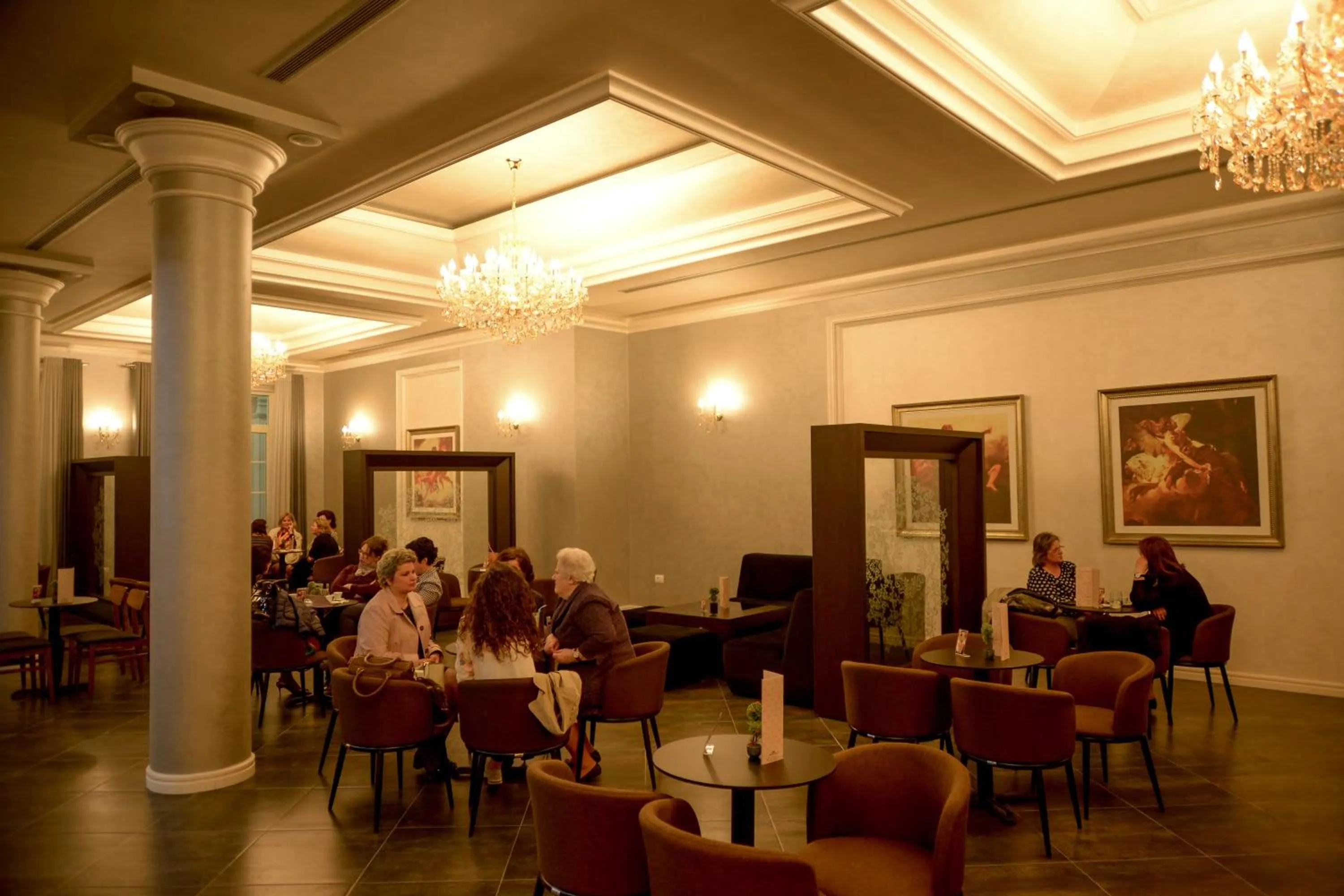 Property building in Hotel Vila Imperial