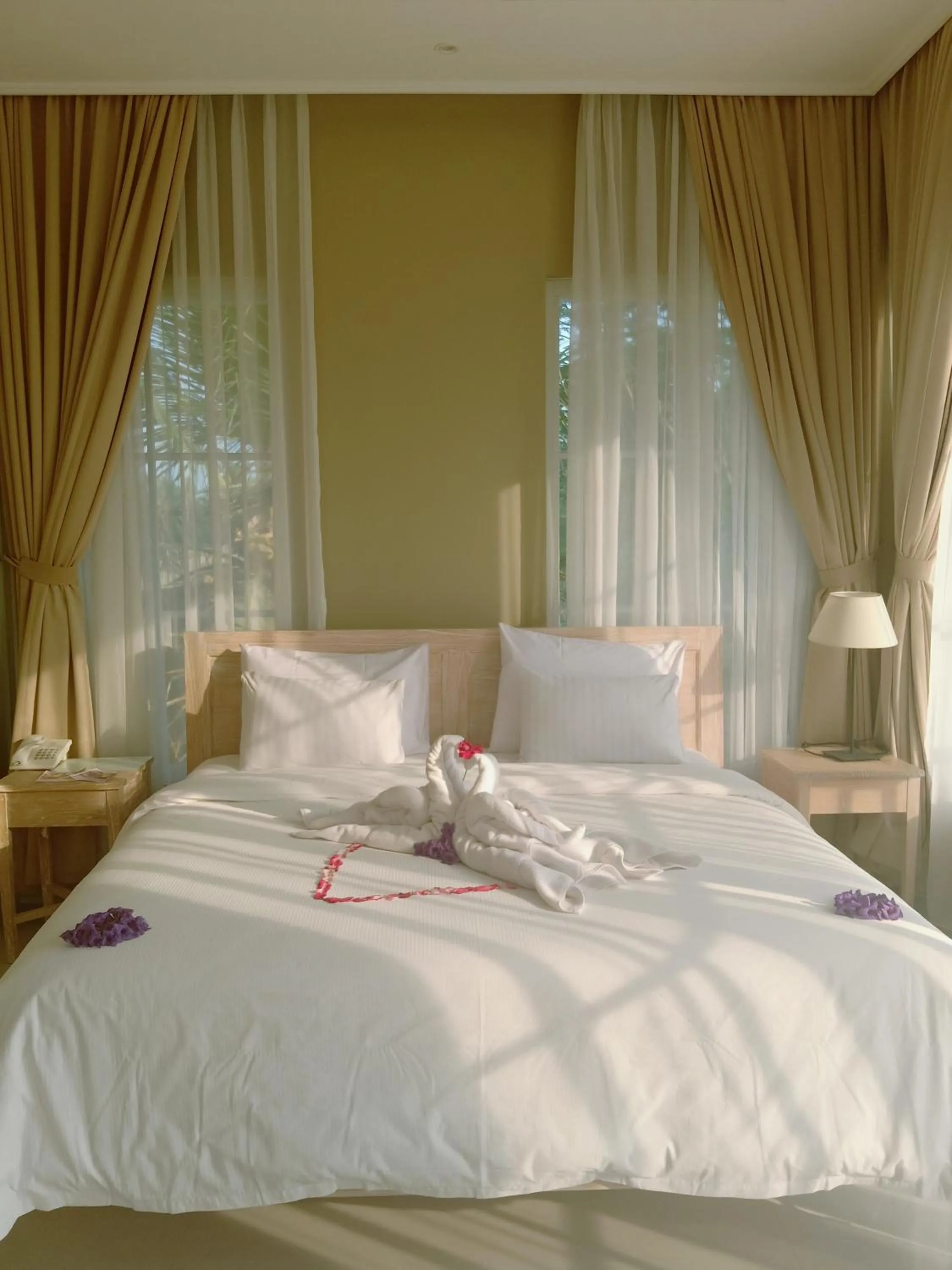 Bed in Sevilla Resort Magelang