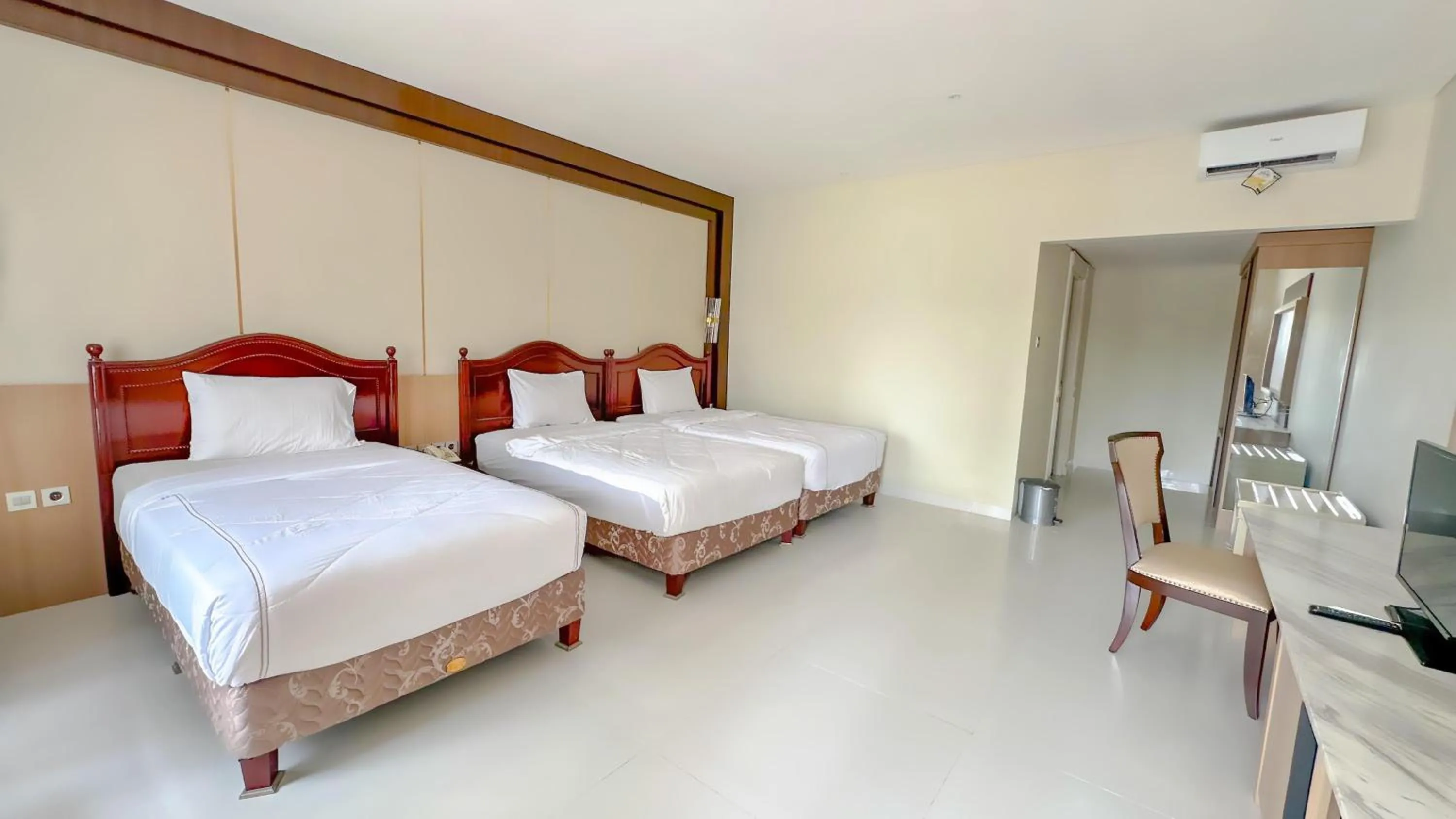 Bed in Sevilla Resort Magelang