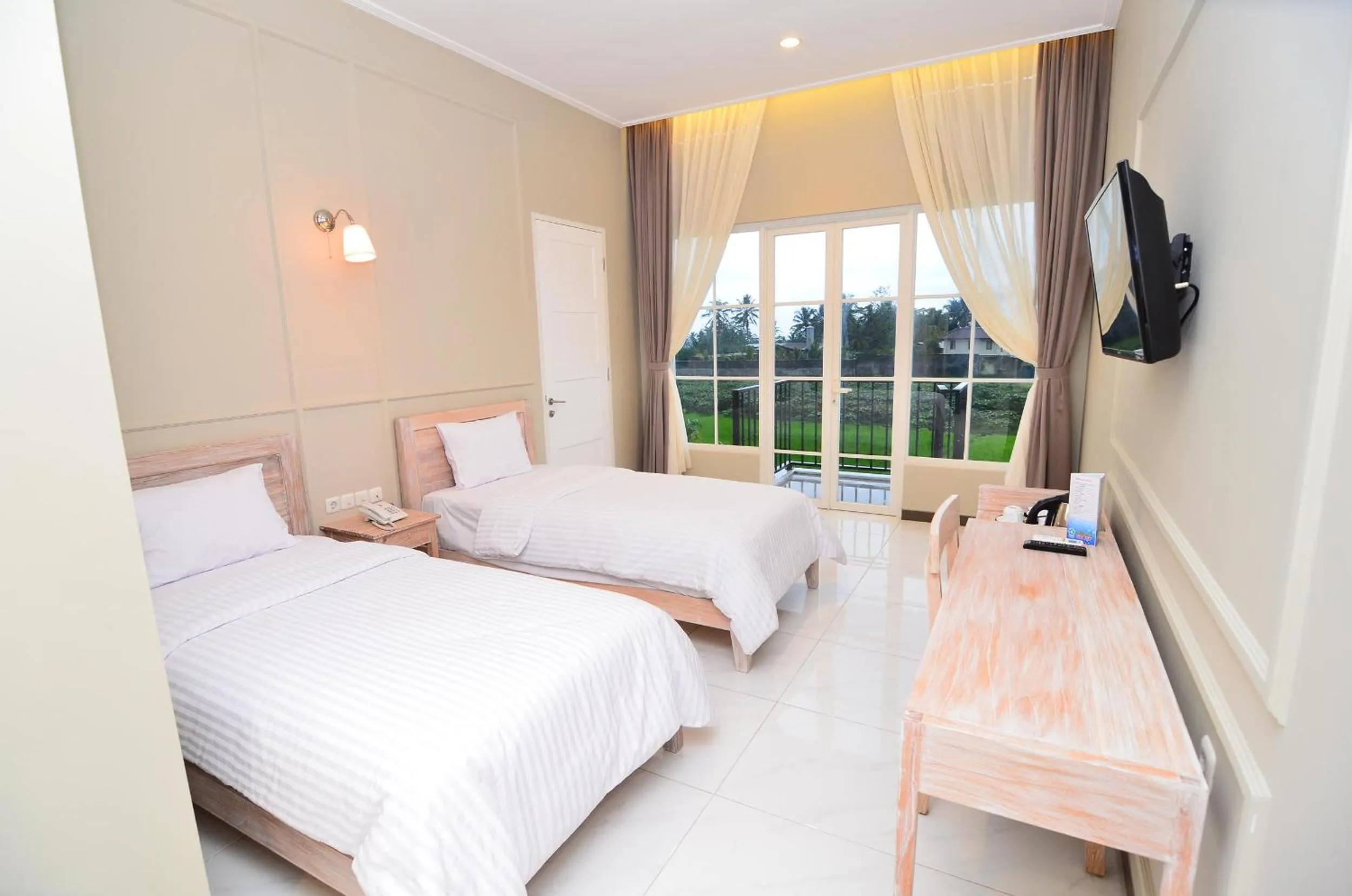 Bed in Sevilla Resort Magelang