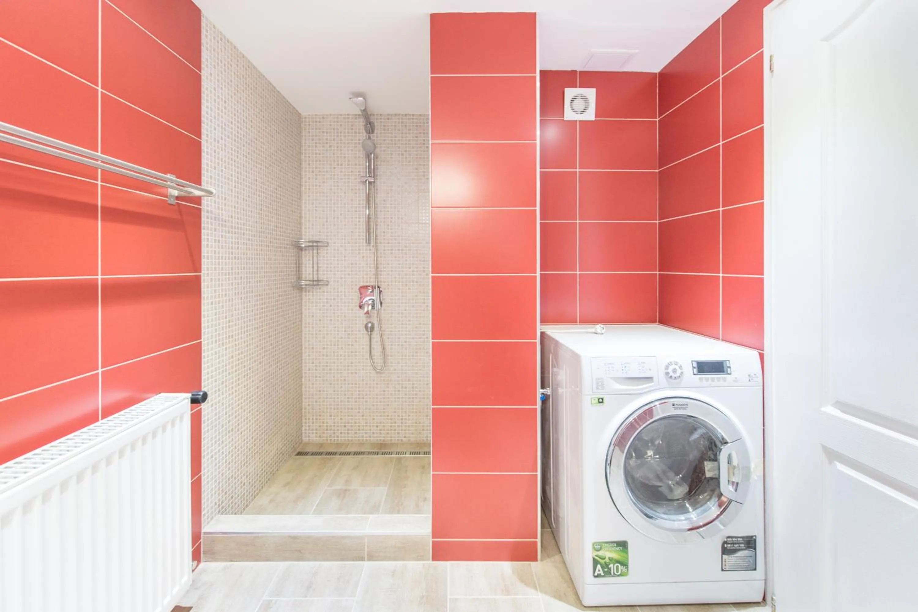 Bathroom in happy home FOX