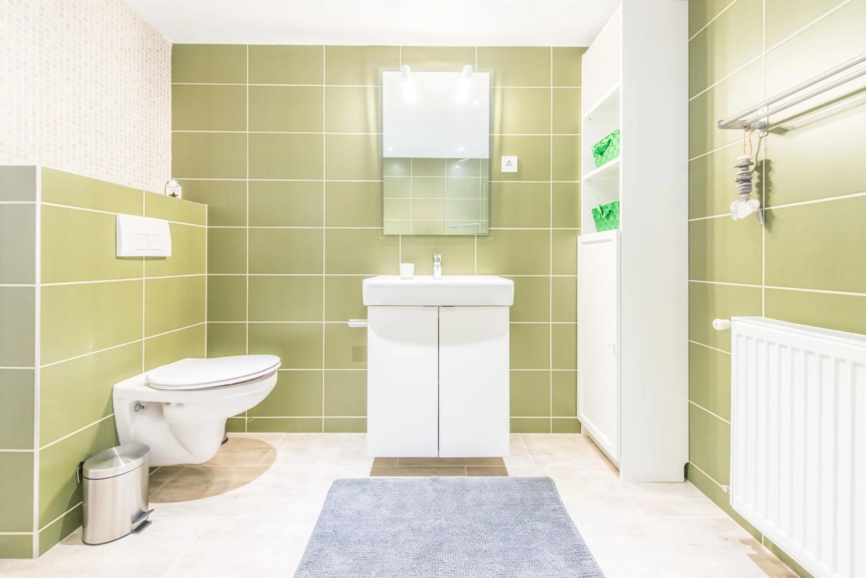 Bathroom in happy home FOX