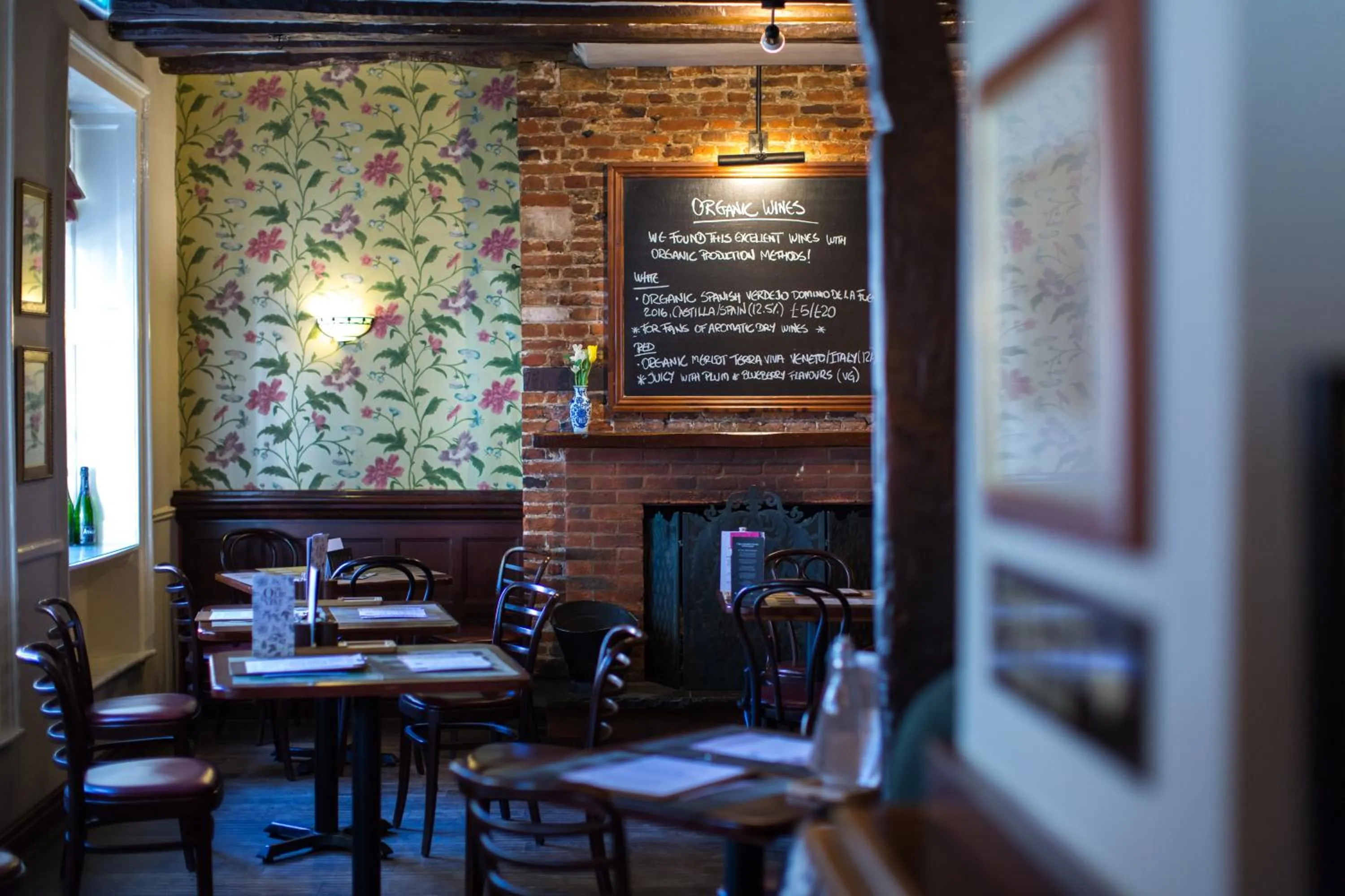 Food in The Old Vine