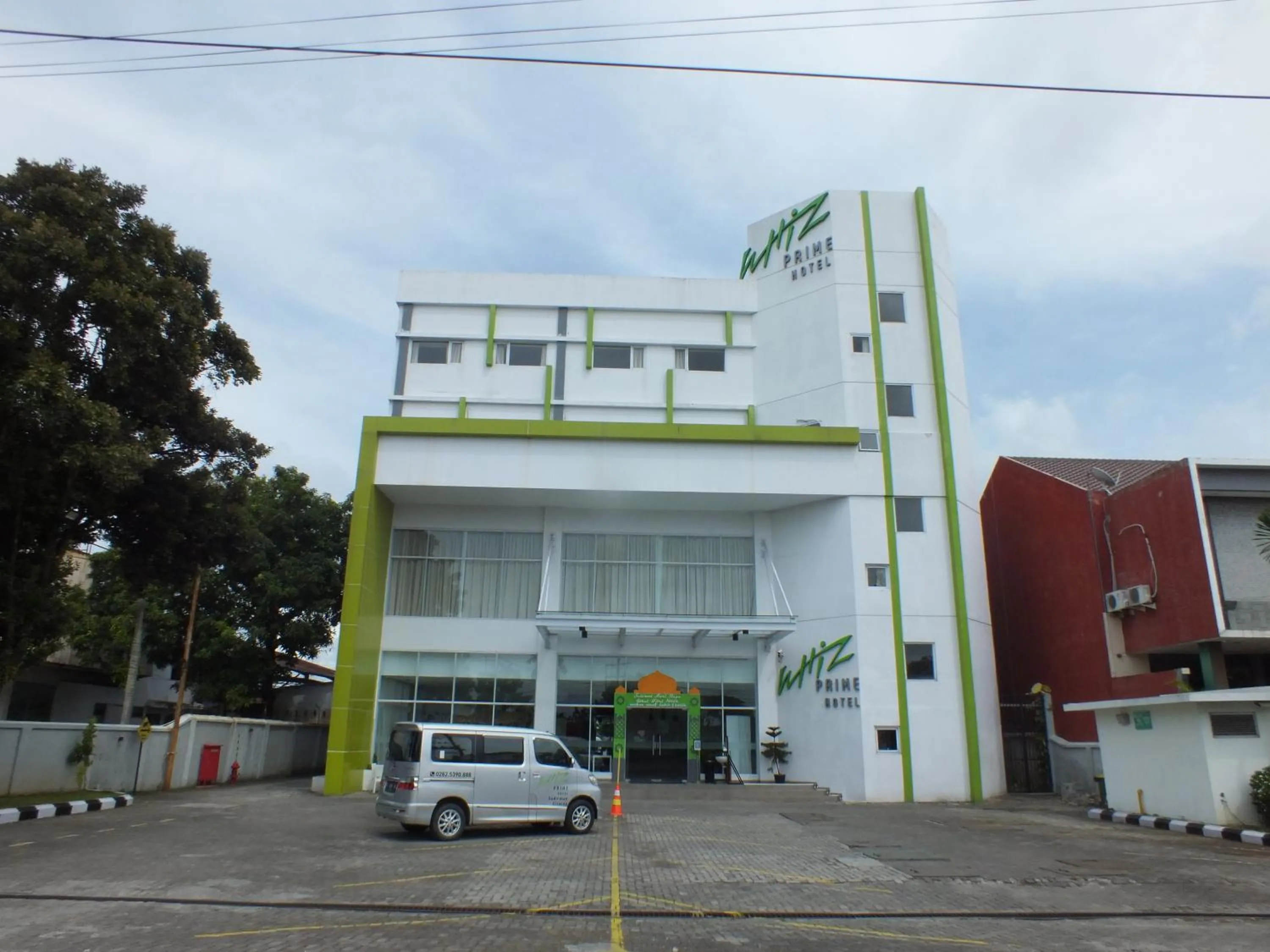 Property building in Whiz Prime Hotel Sudirman Cilacap