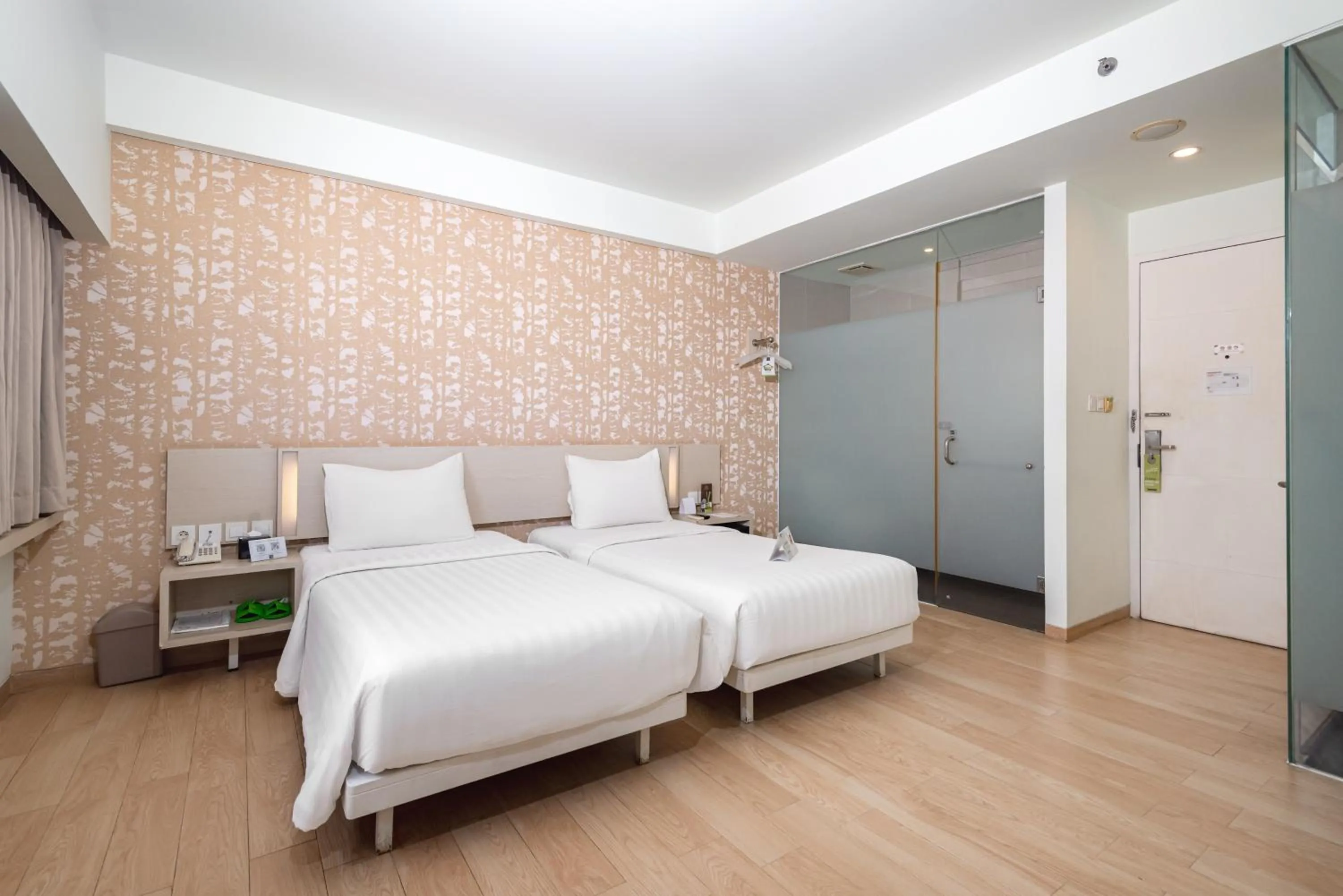 Bedroom, Bed in Whiz Prime Hotel Sudirman Cilacap