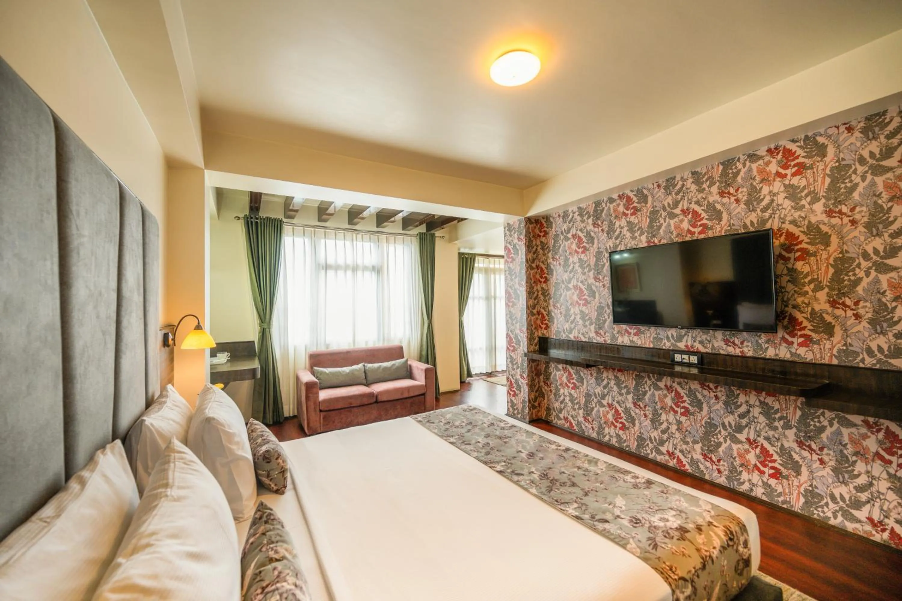 Bed in Udaan Woodberry Hotel & Spa