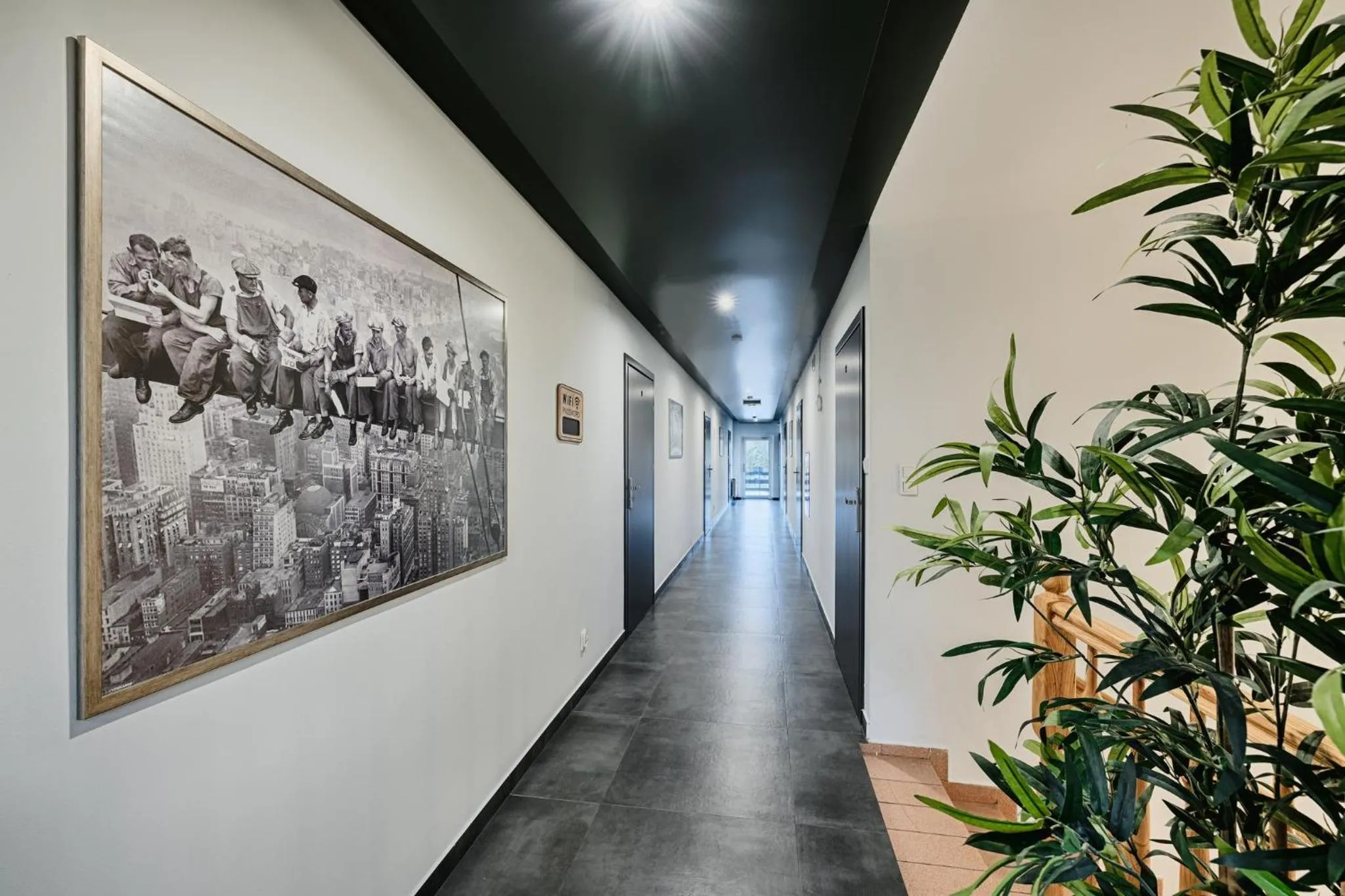 GOŚCINIEC ZACISZE - pokoje & restauracja blisko A2 Dąbie - Uniejów