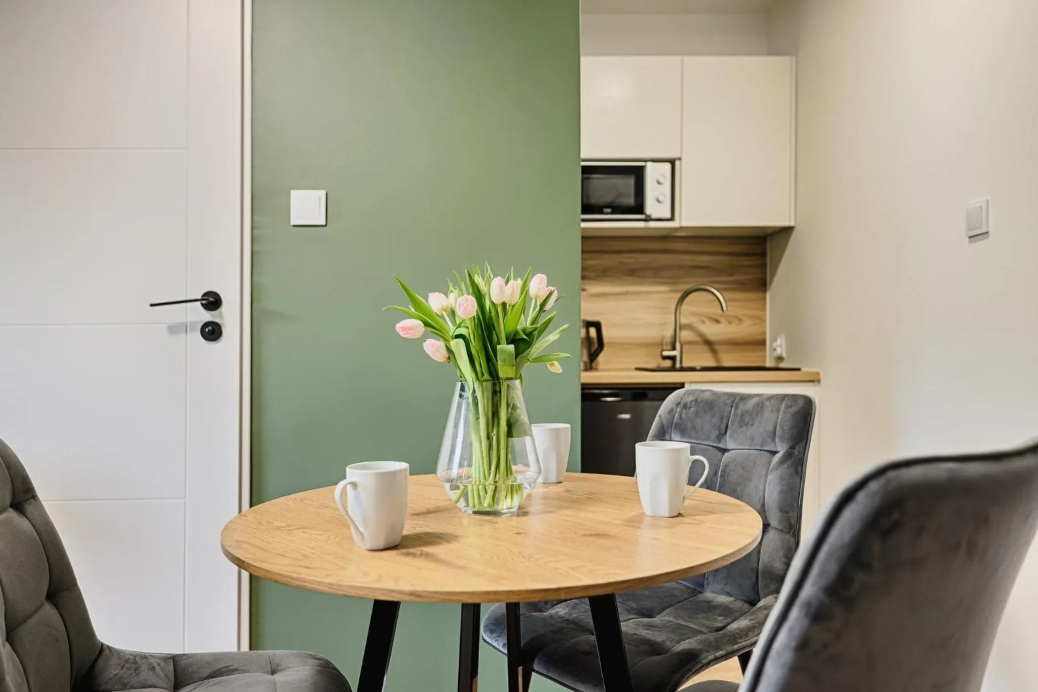 GOŚCINIEC ZACISZE - pokoje & restauracja blisko A2 Dąbie - Uniejów