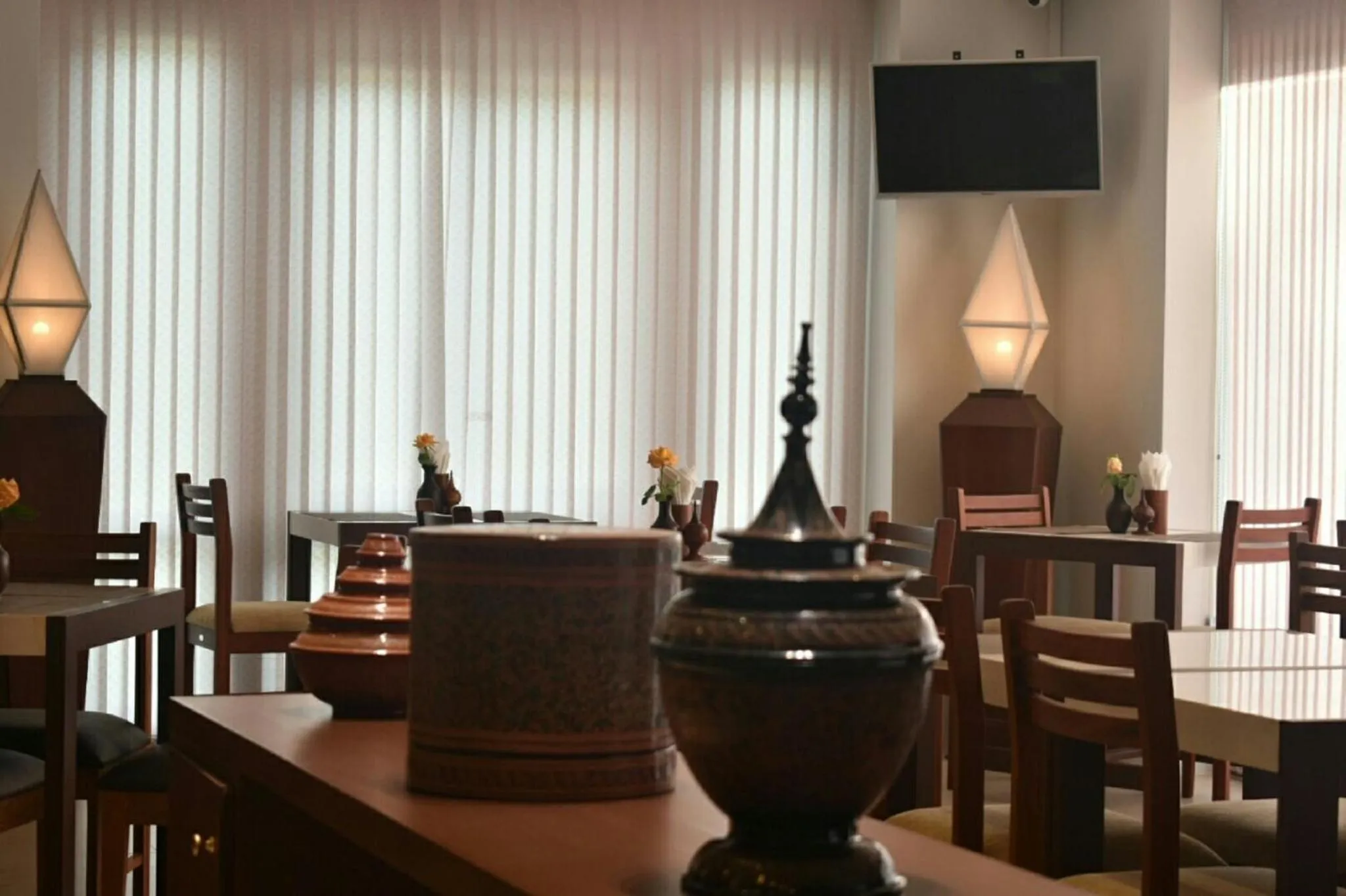Dining area in Hotel Shwe Yee