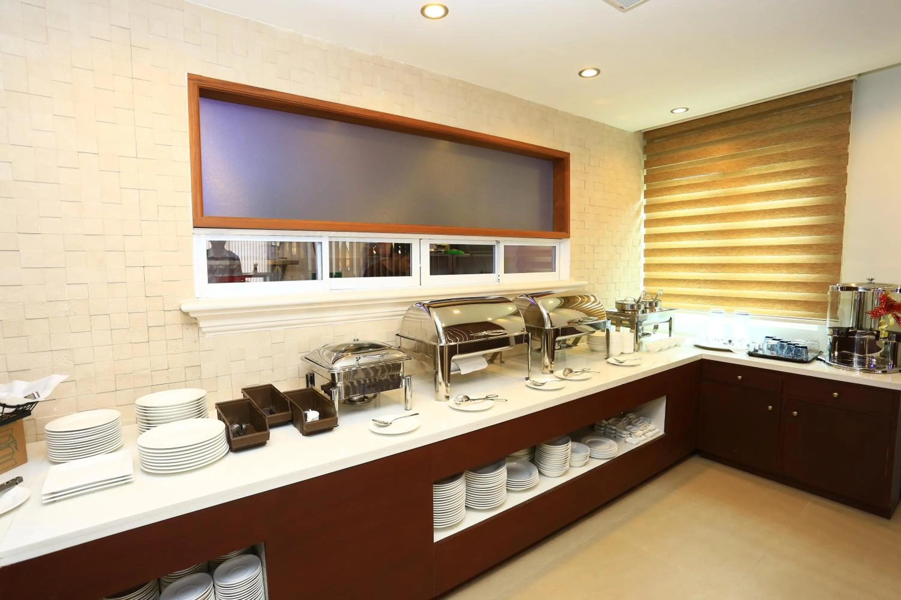 Breakfast in Hotel Shwe Yee