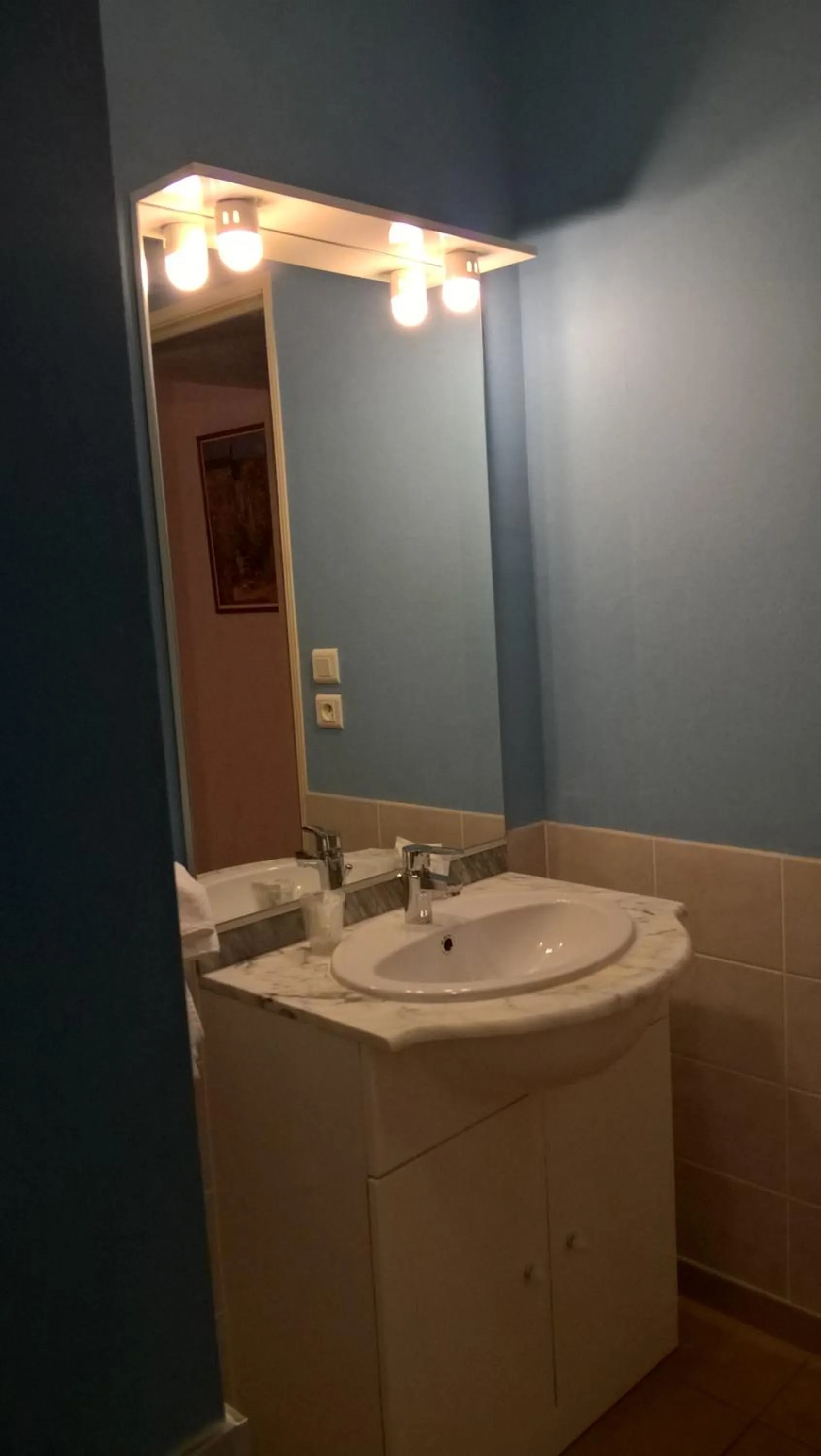 Bathroom in La ferme du Grand Faubourg