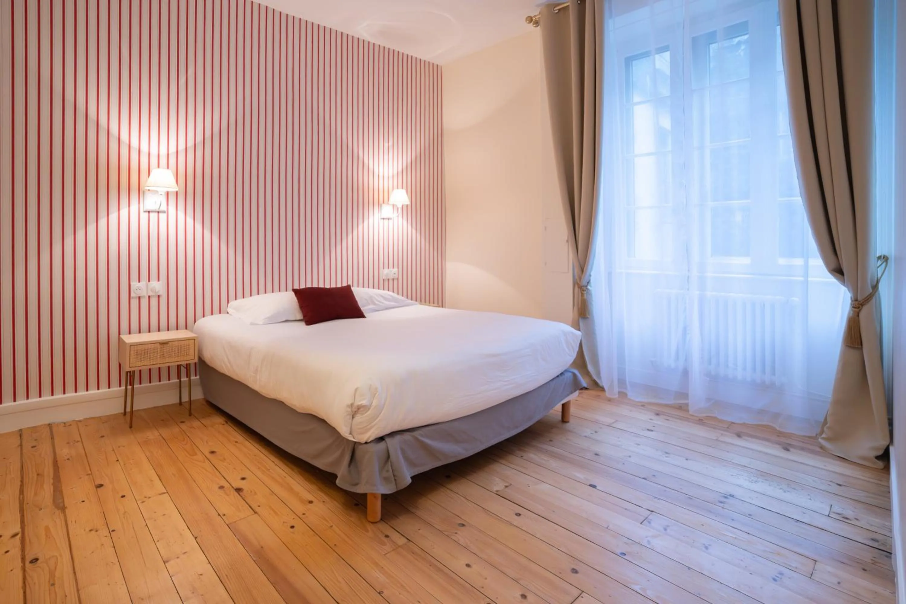 Bed in Grand Hôtel de l'Europe - Morlaix Centre