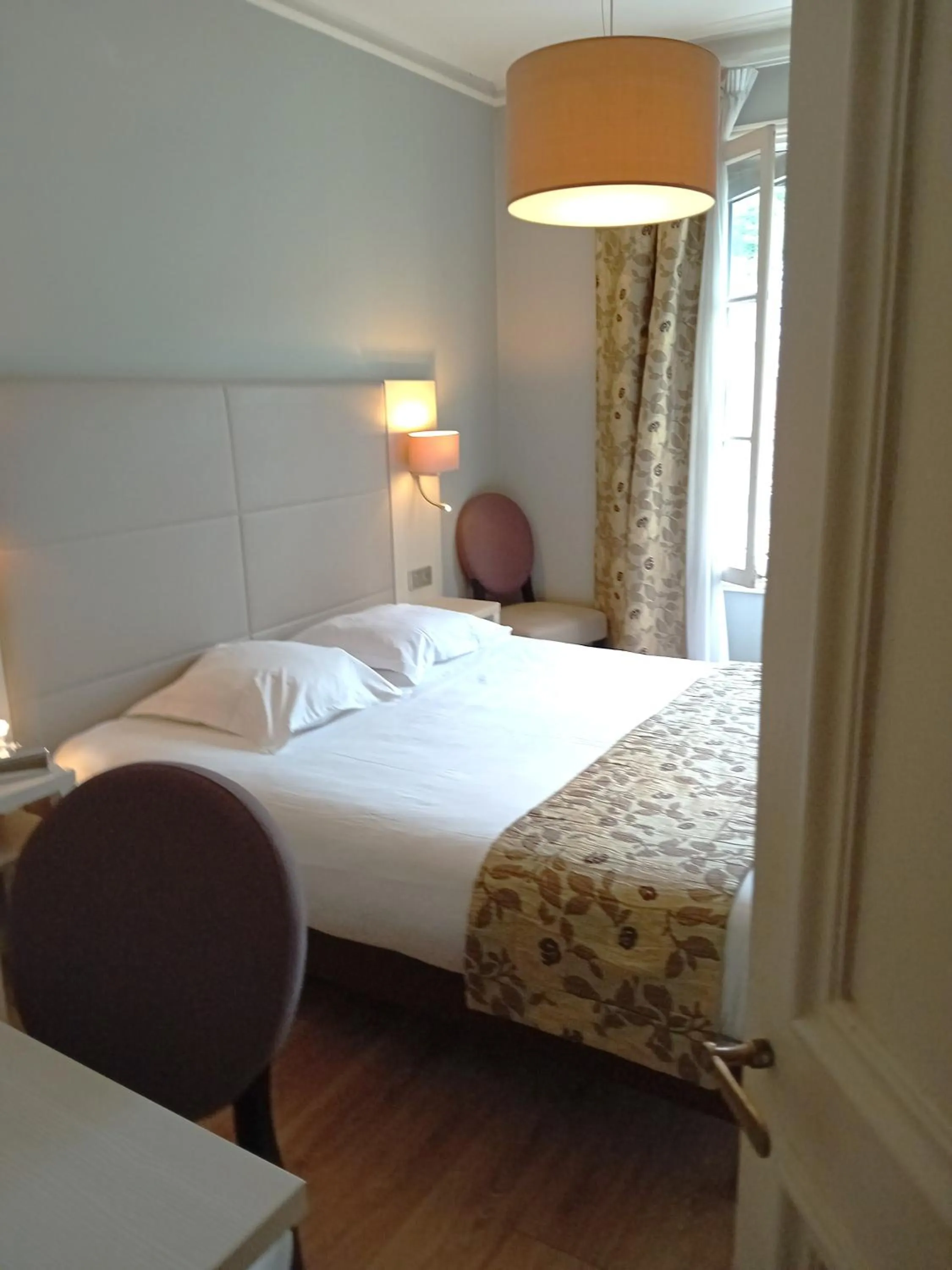 Bed in Grand Hôtel de l'Europe - Morlaix Centre