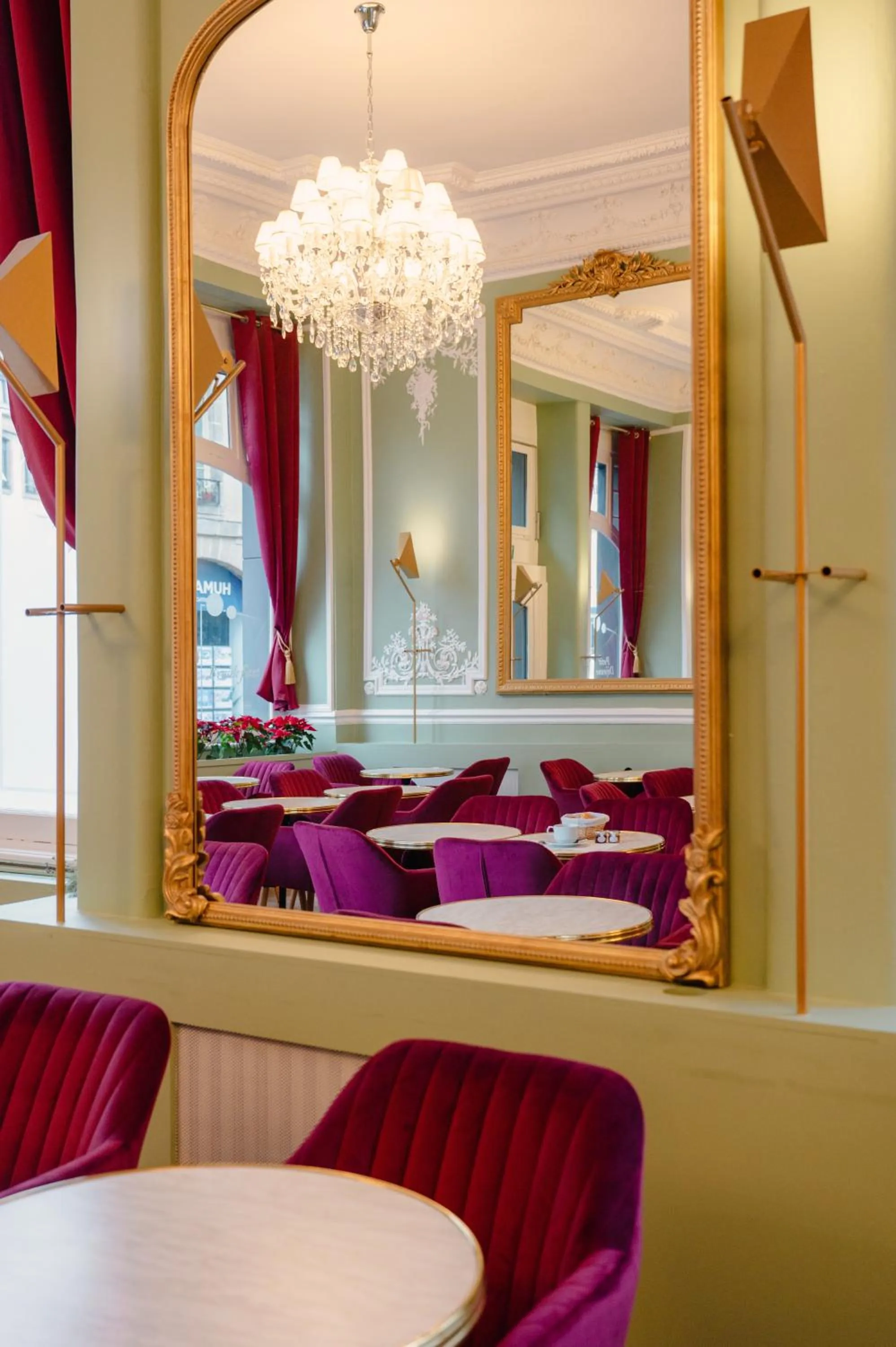 Breakfast in Grand Hôtel de l'Europe - Morlaix Centre