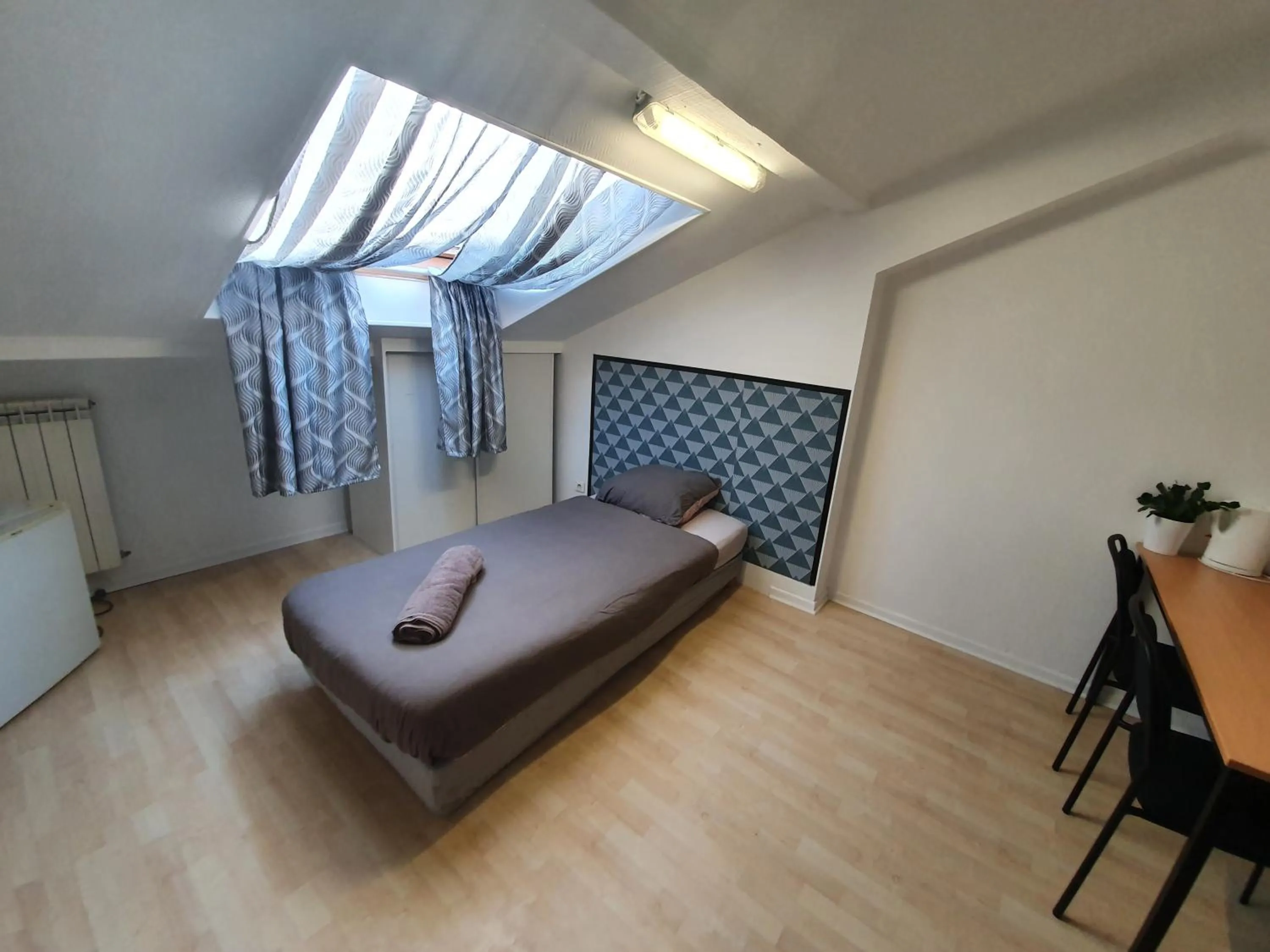 Bedroom, Bed in NancyRoom