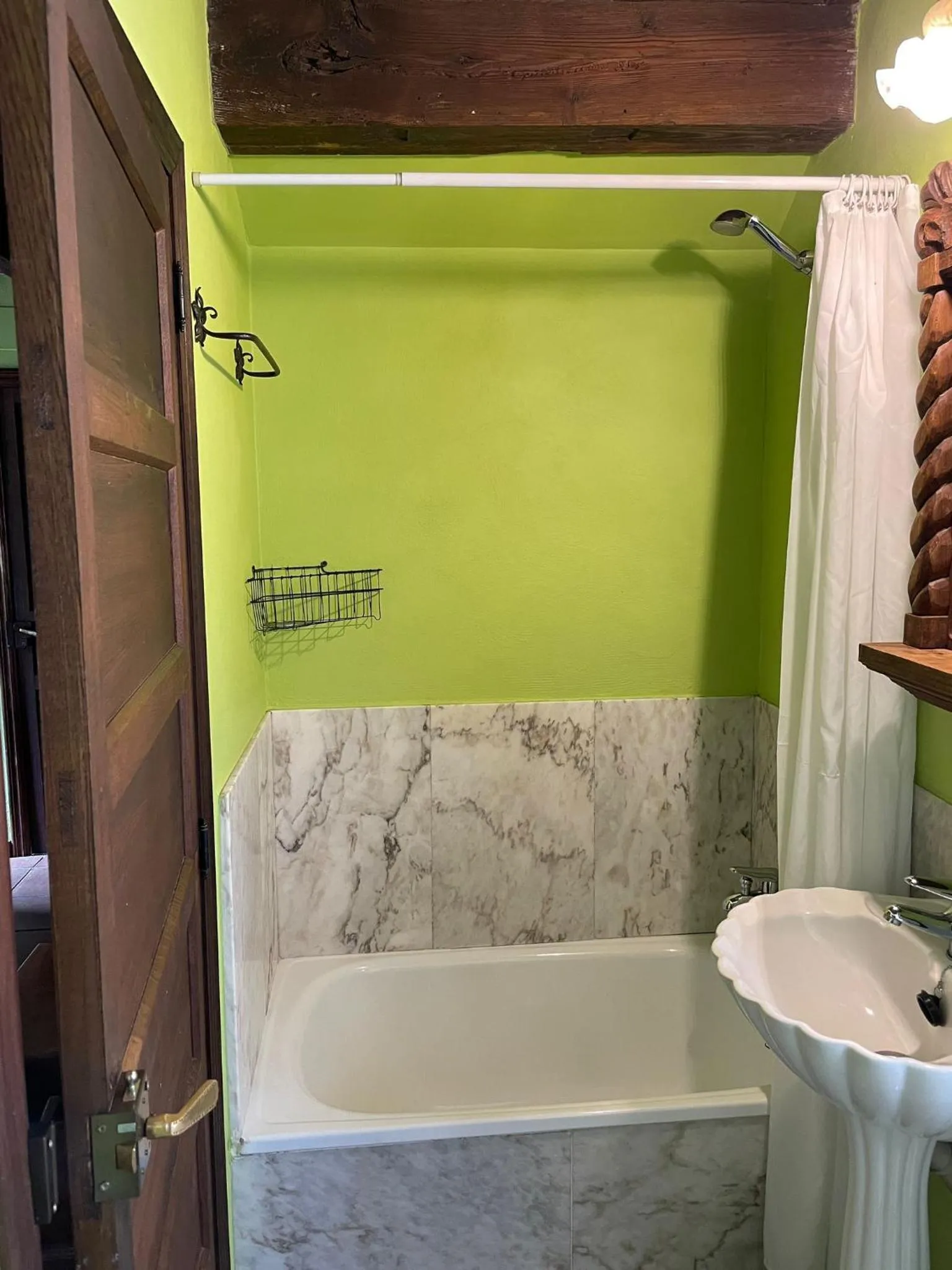 Bathroom in Hotel y apartamentos rurales L'Anceo