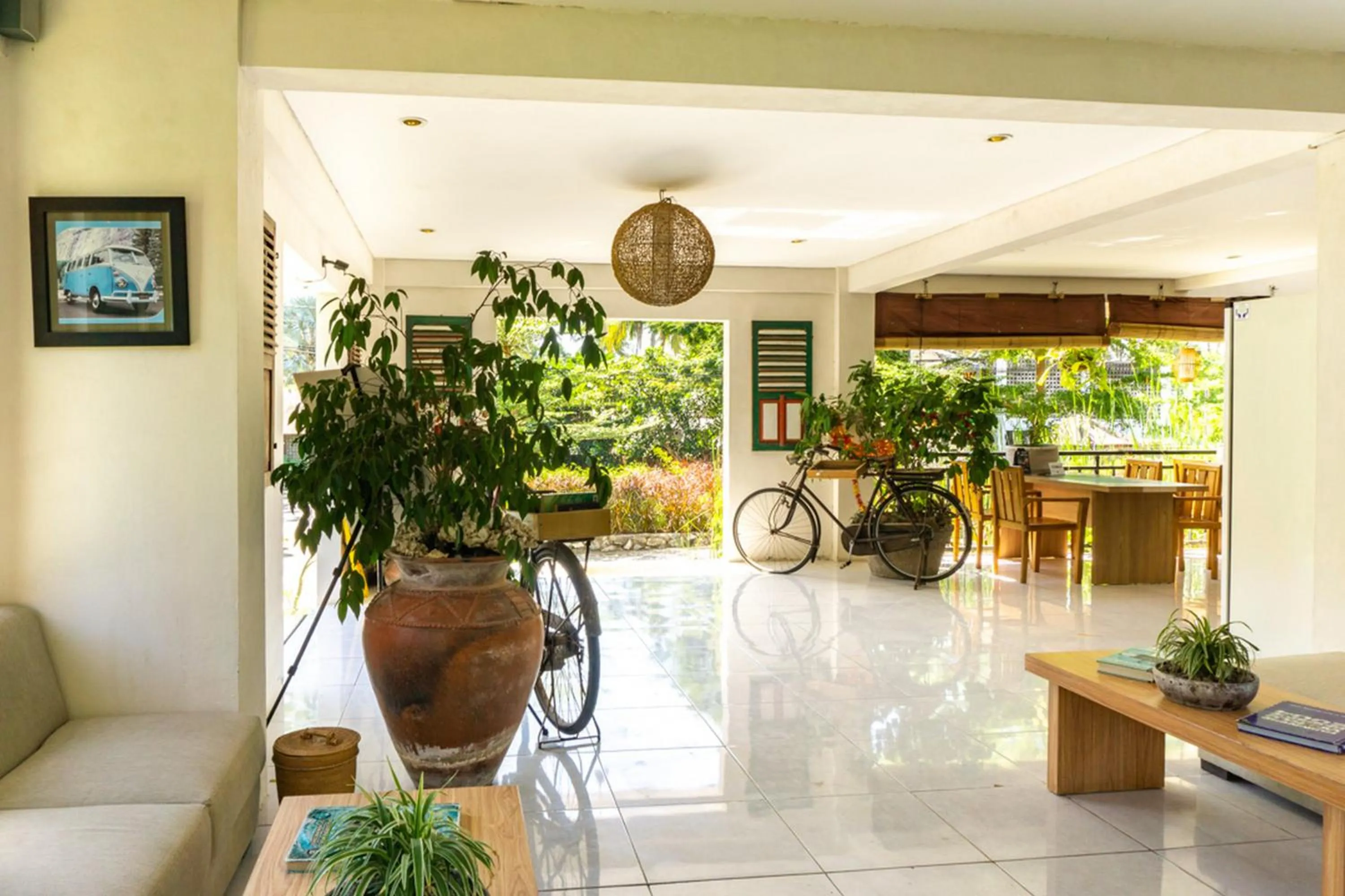 Restaurant/places to eat in Diva Lombok Resort