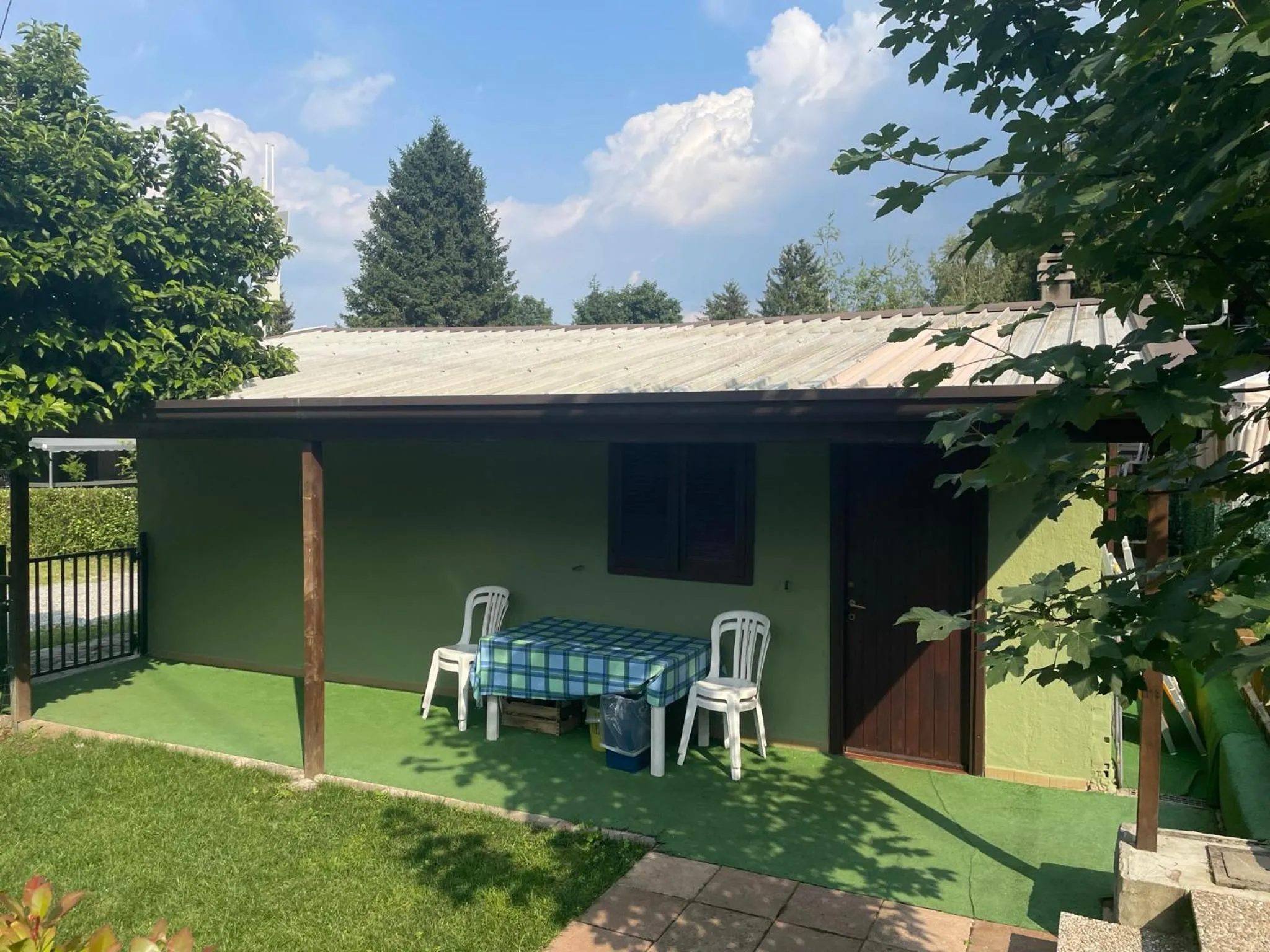 Bungalow with Garden View in Camping Montorfano
