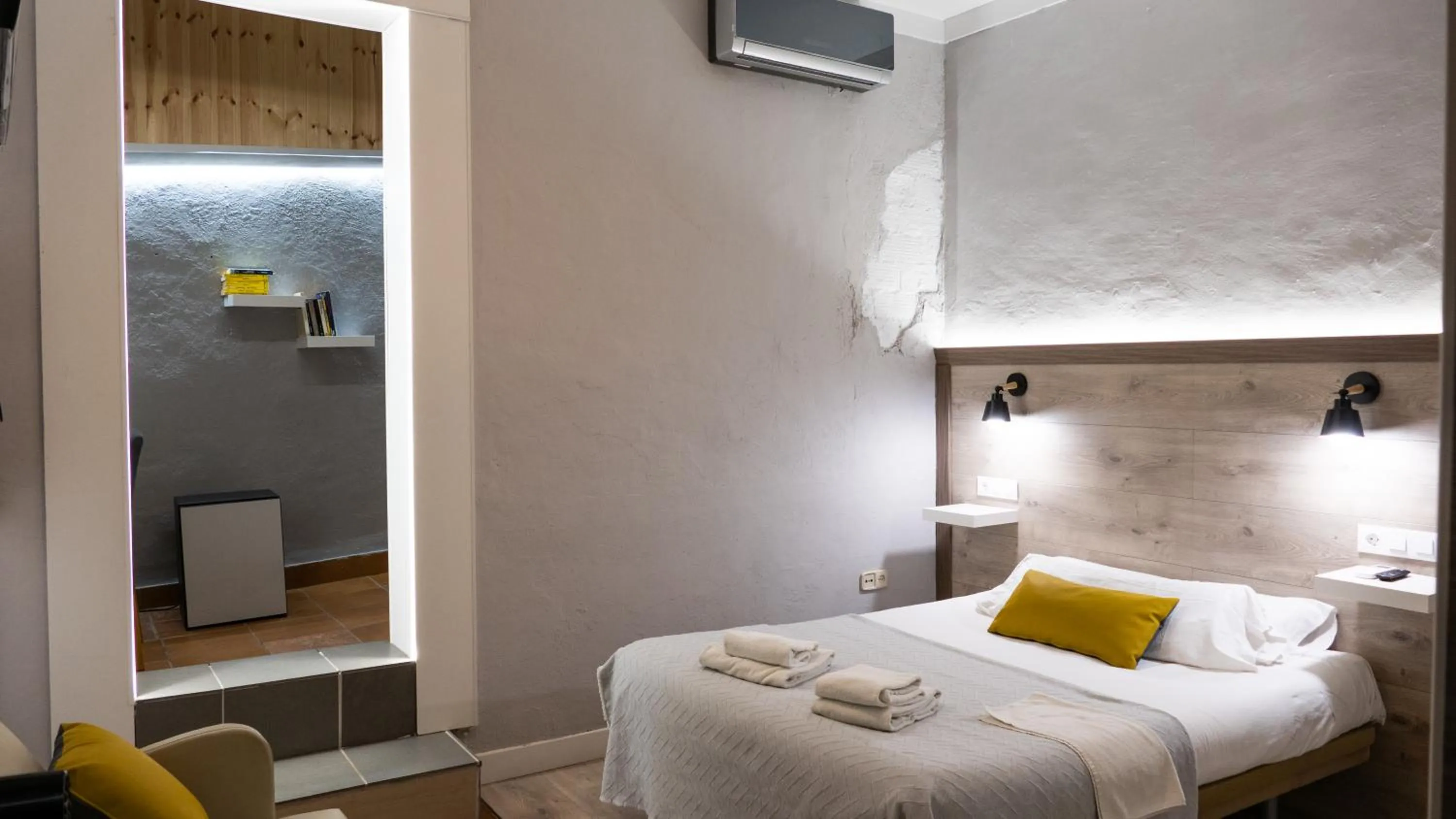 Bed in Gala Placida 1923