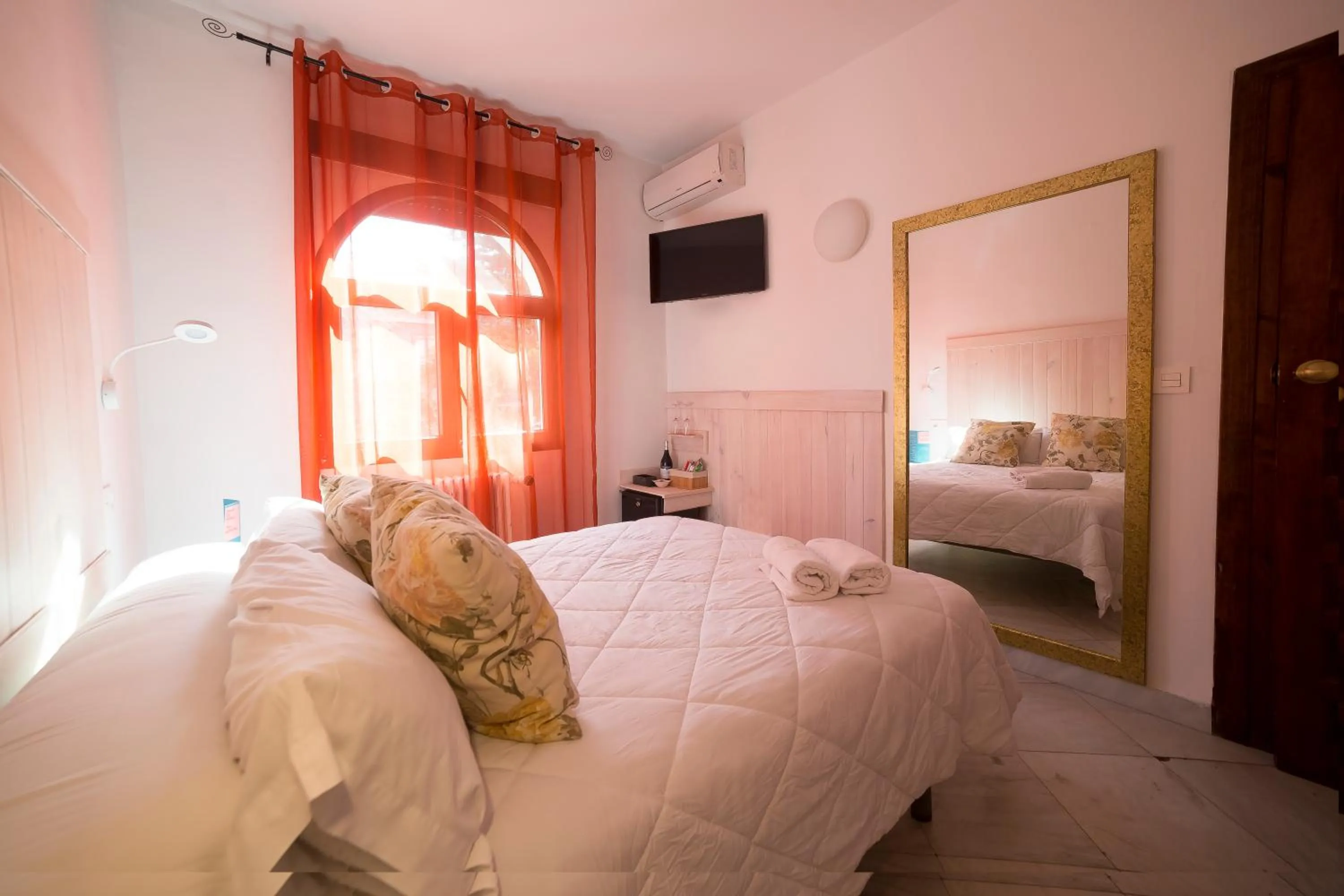 Bed in Gala Placida 1923