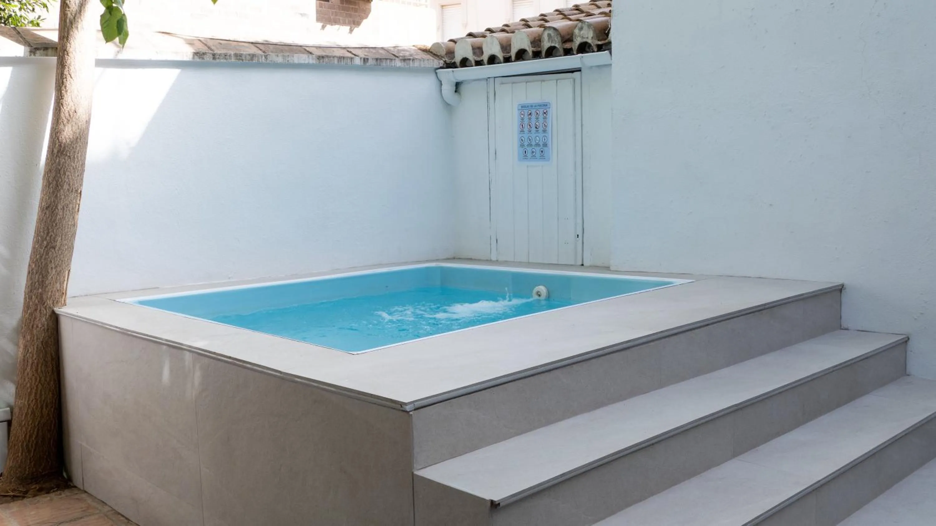 Swimming pool in Gala Placida 1923