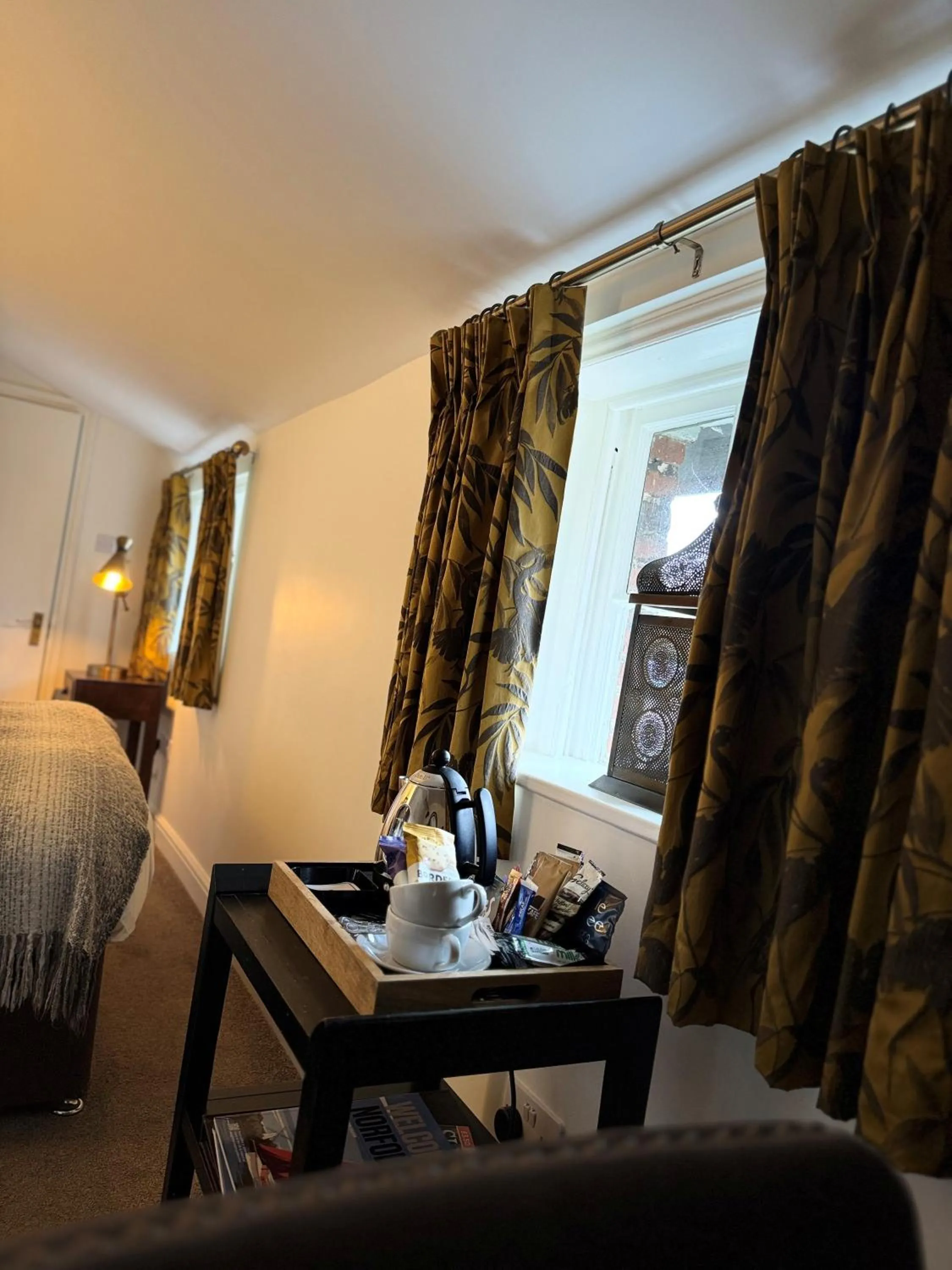 Bed in Scarborough Hill Country Inn