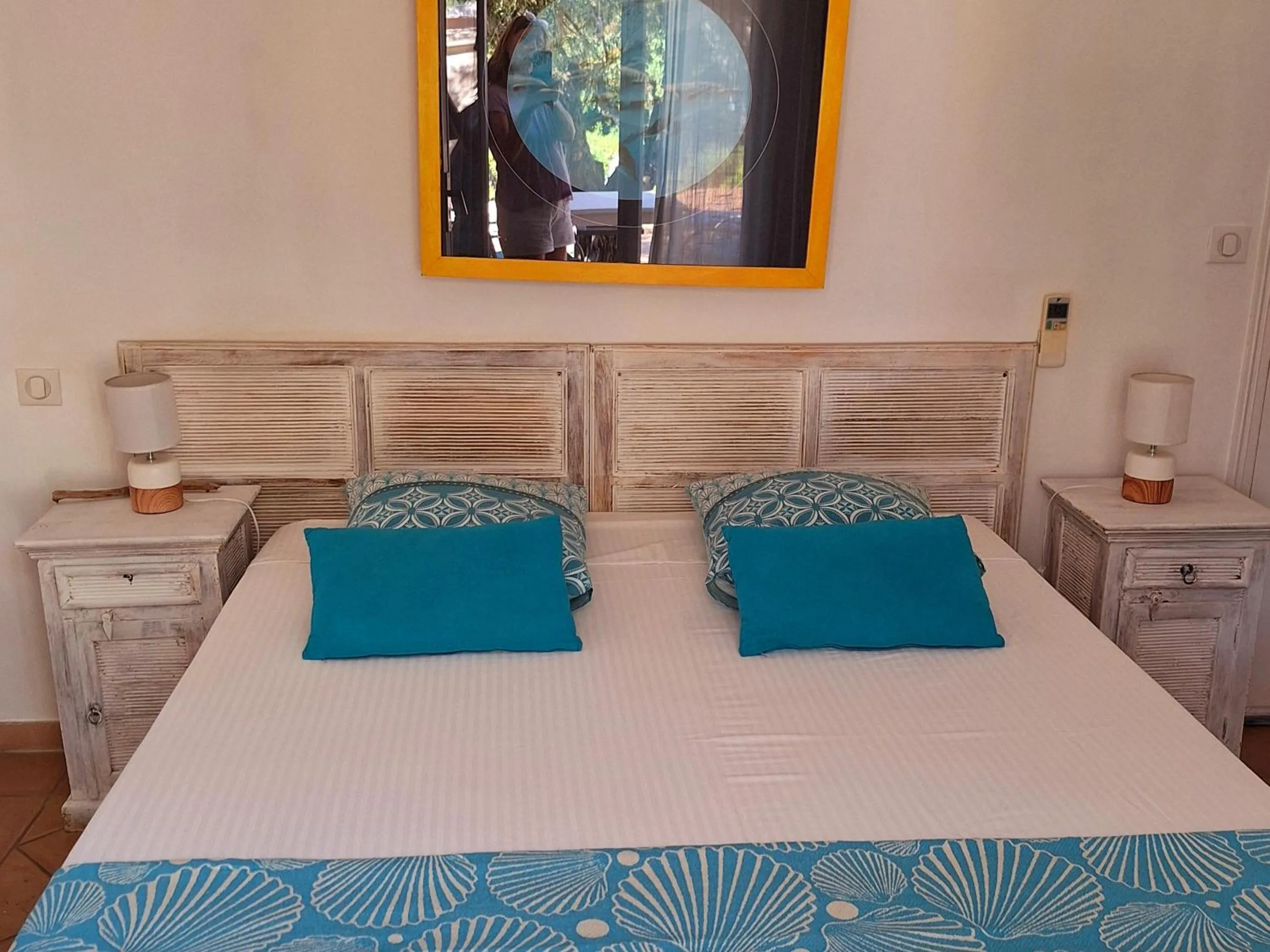 Photo of the whole room, Bed in Villa des Delices