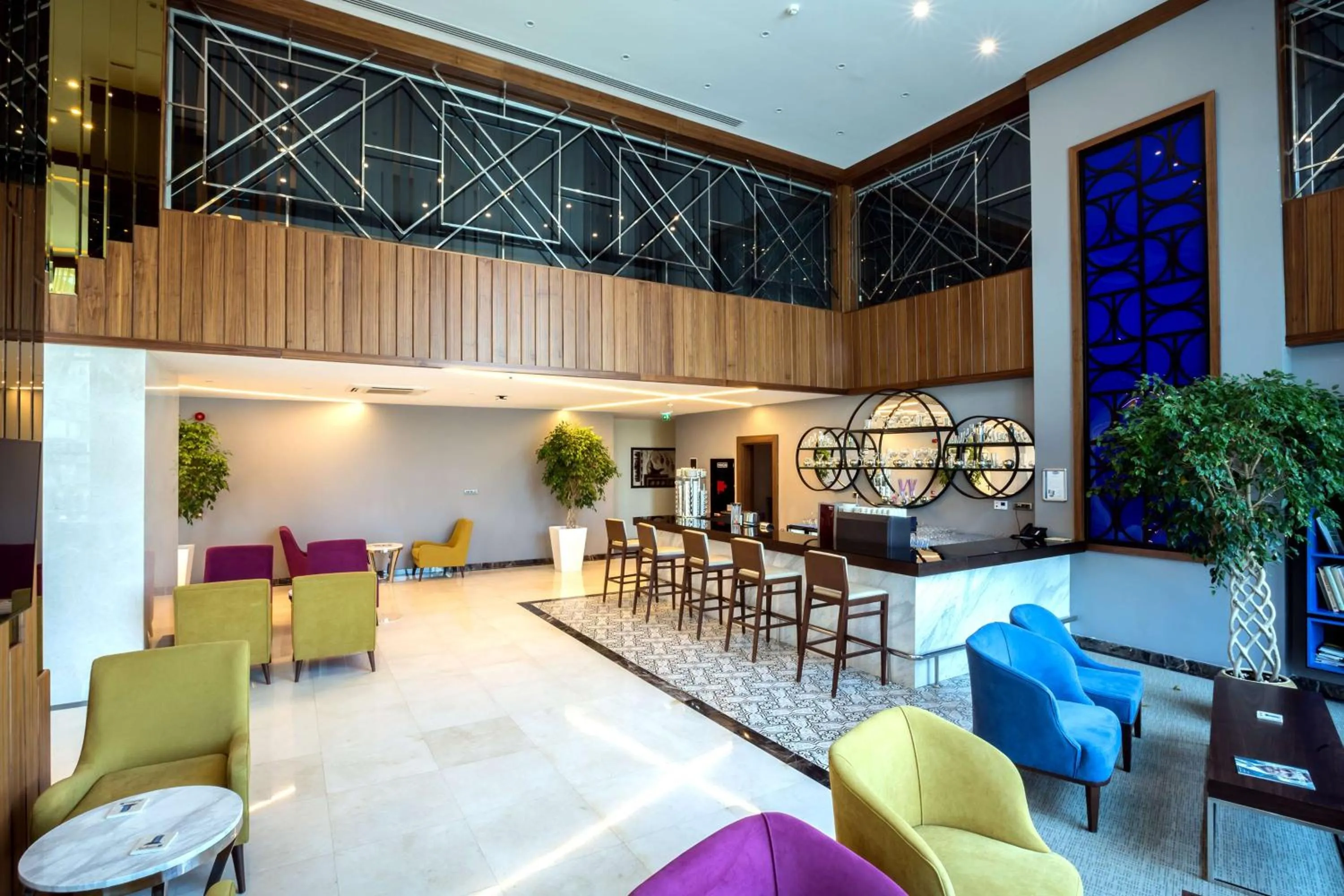 Lounge or bar in Radisson Blu Hotel, Diyarbakir
