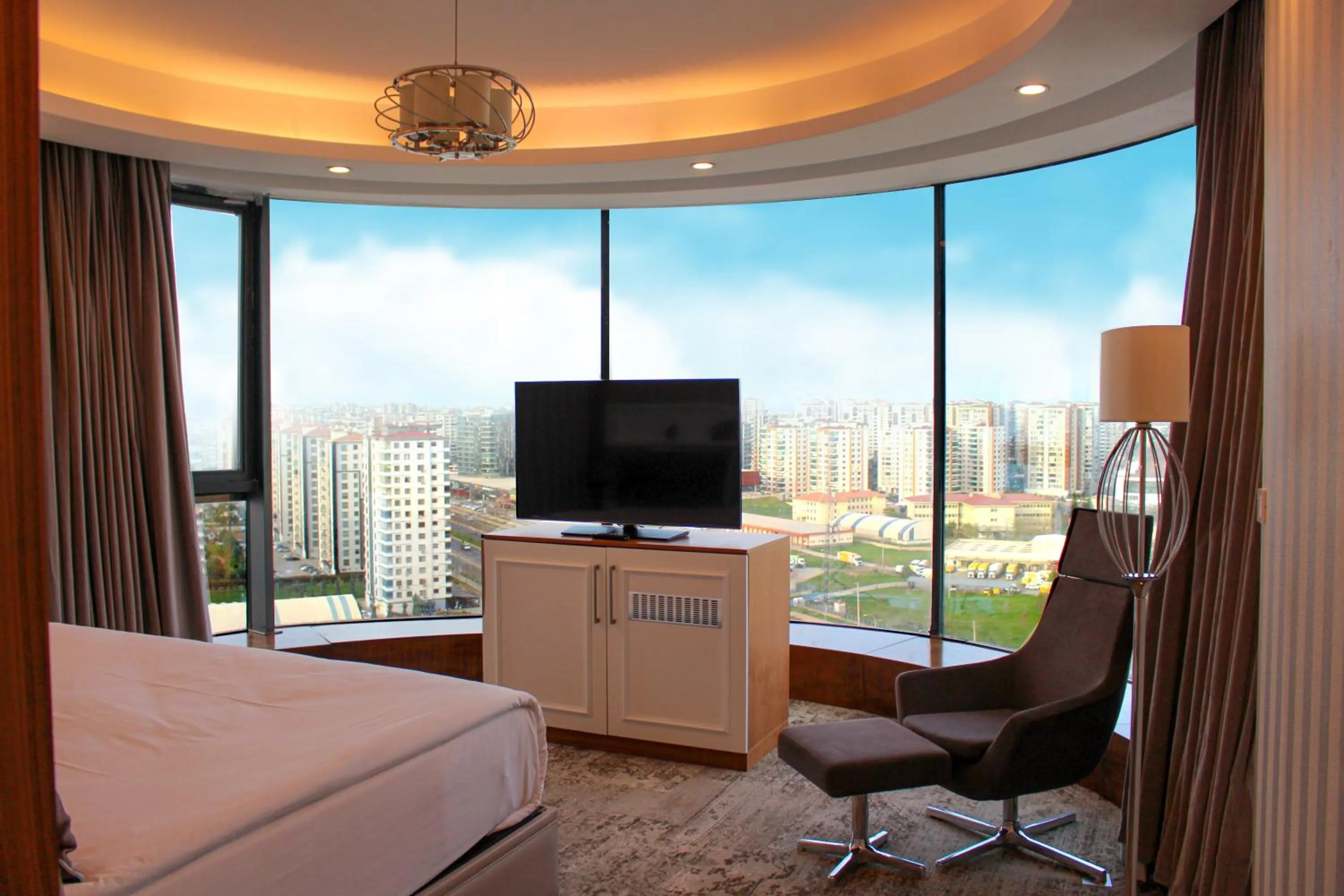 Bedroom, Bed in Radisson Blu Hotel, Diyarbakir