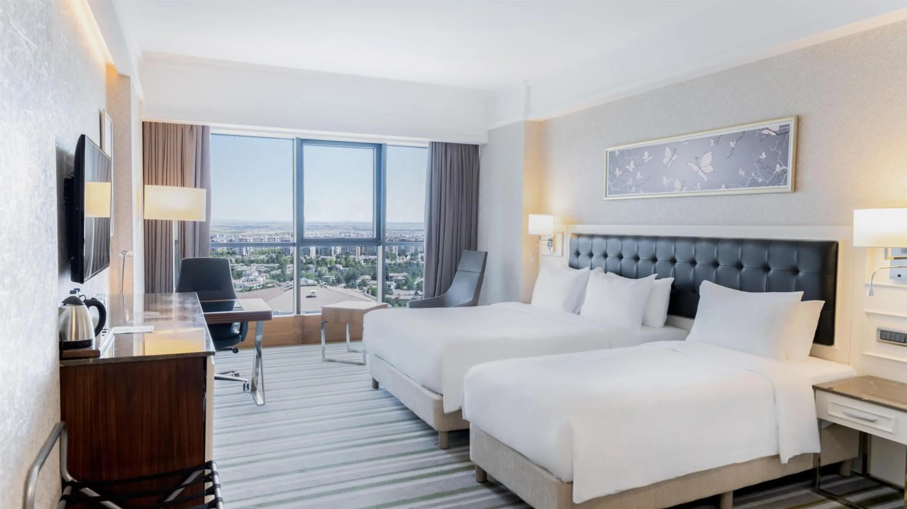 Bedroom, Bed in Radisson Blu Hotel, Diyarbakir