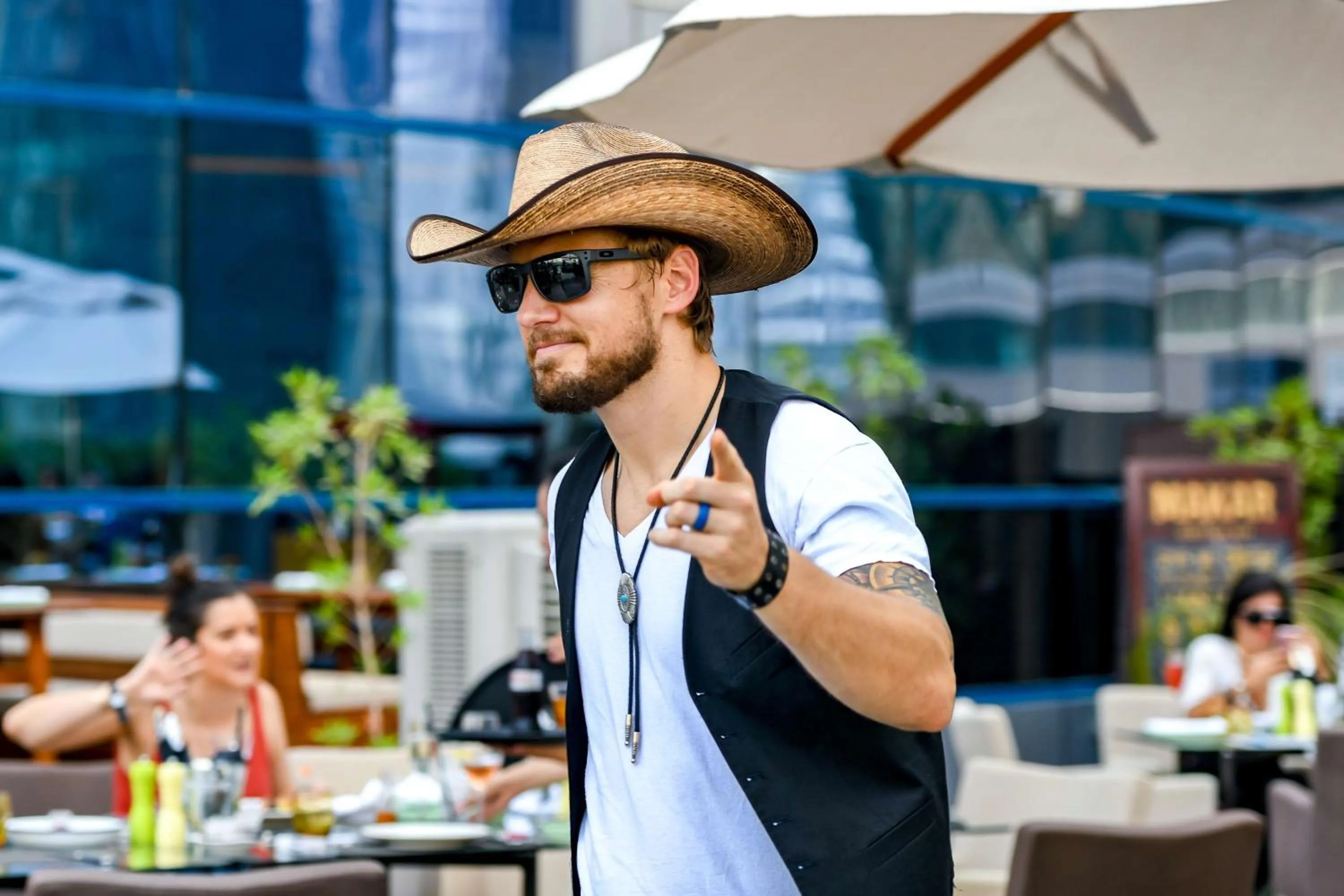 Restaurant/places to eat in Radisson Blu Hotel, Dubai Waterfront