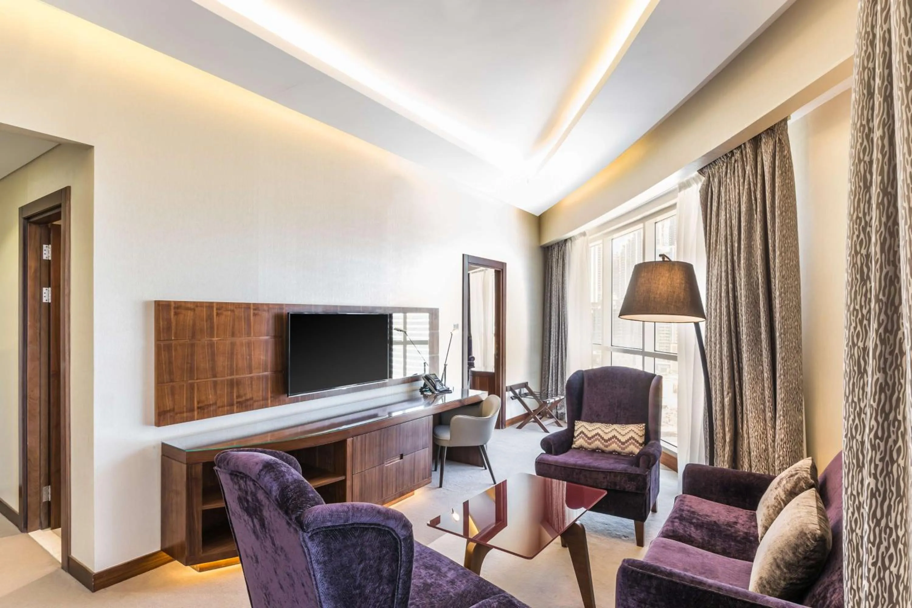 Photo of the whole room in Radisson Blu Hotel, Dubai Waterfront