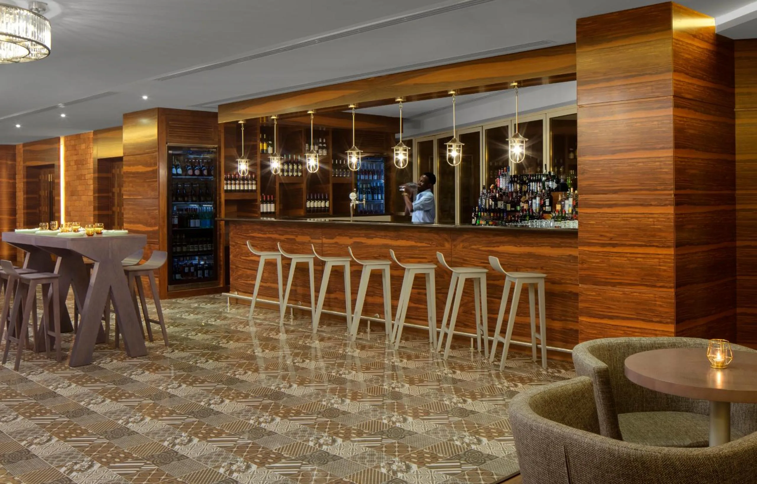 Lounge or bar in Radisson Blu Hotel, Dubai Waterfront