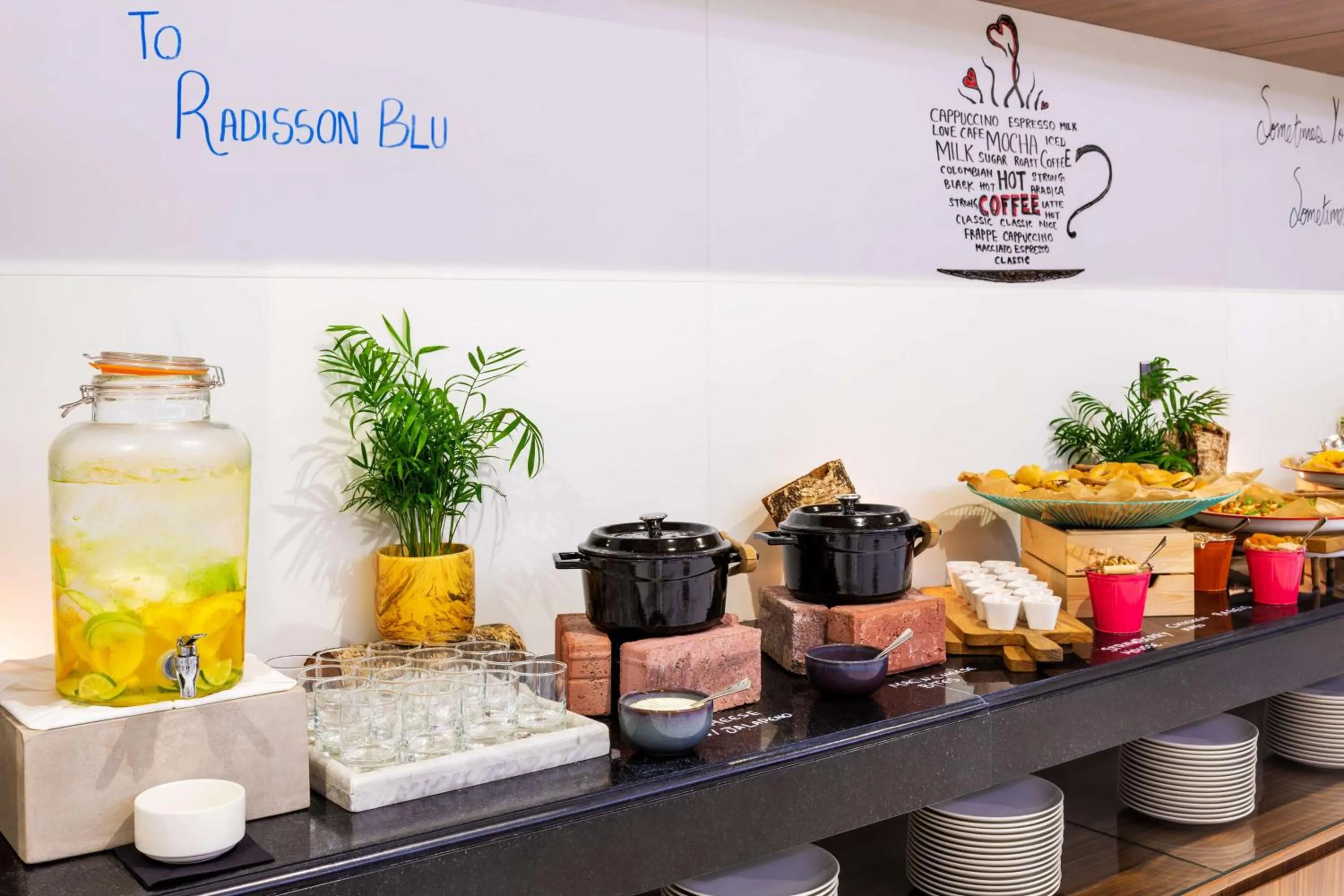 Meeting/conference room in Radisson Blu Hotel, Dubai Waterfront