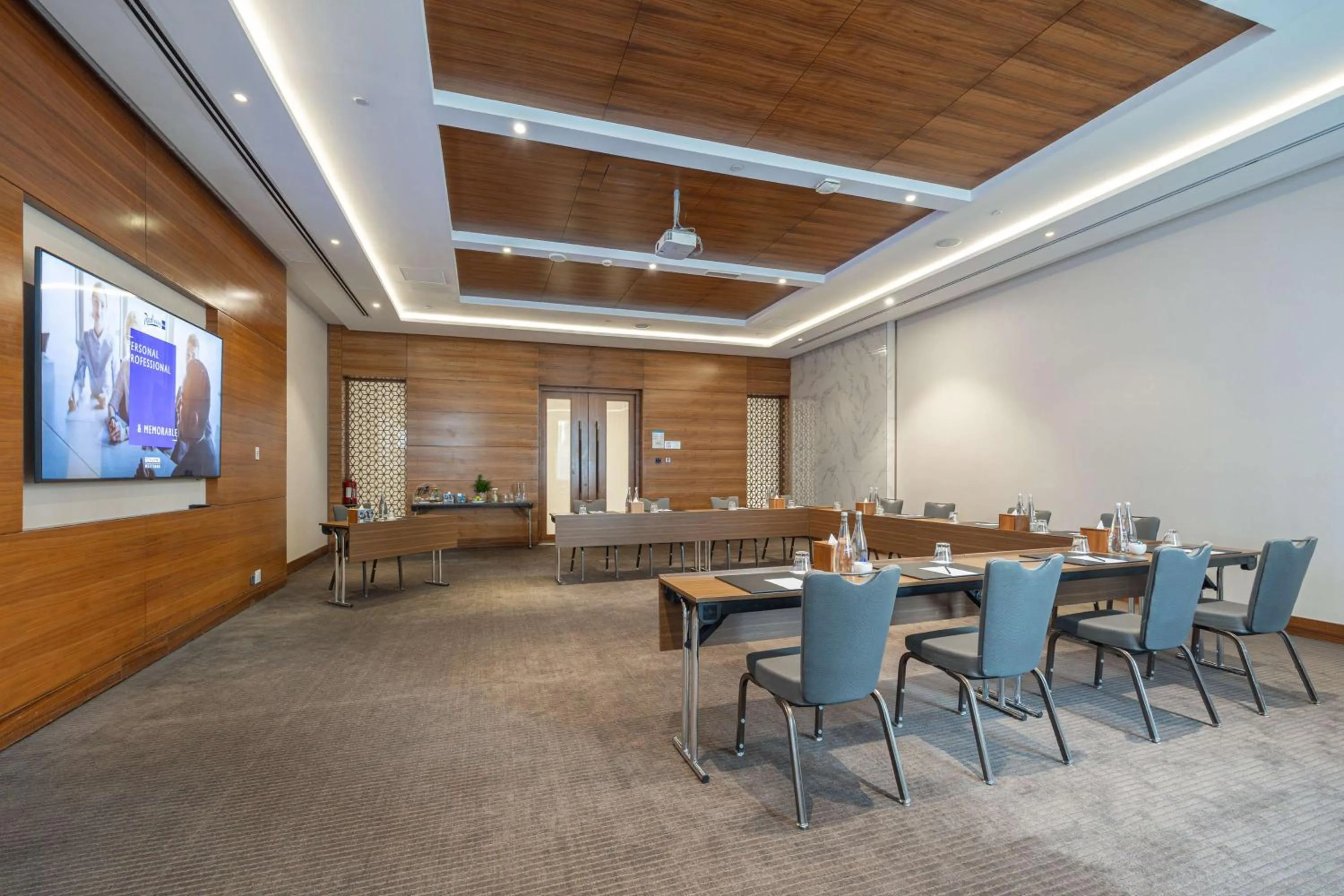 Meeting/conference room in Radisson Blu Hotel, Dubai Waterfront