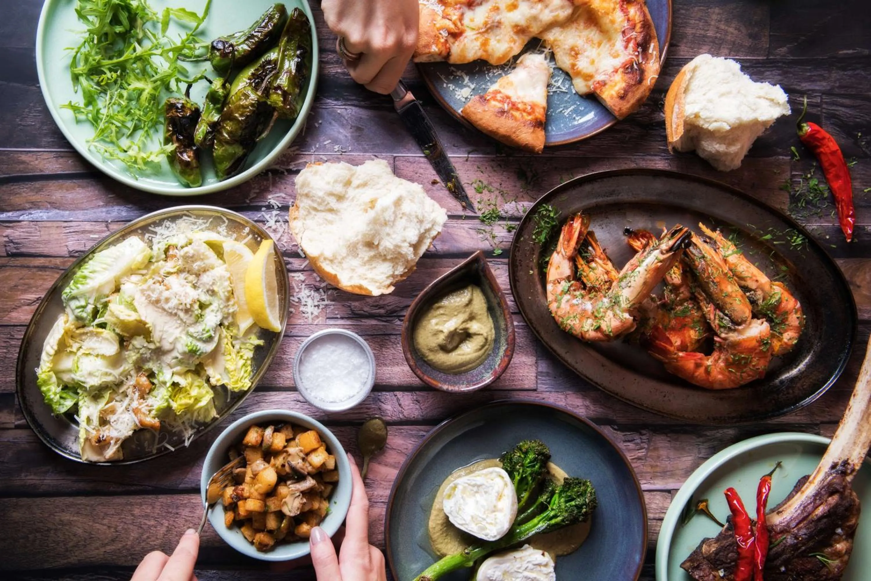 Restaurant/places to eat in Radisson Blu Hotel, Dubai Waterfront