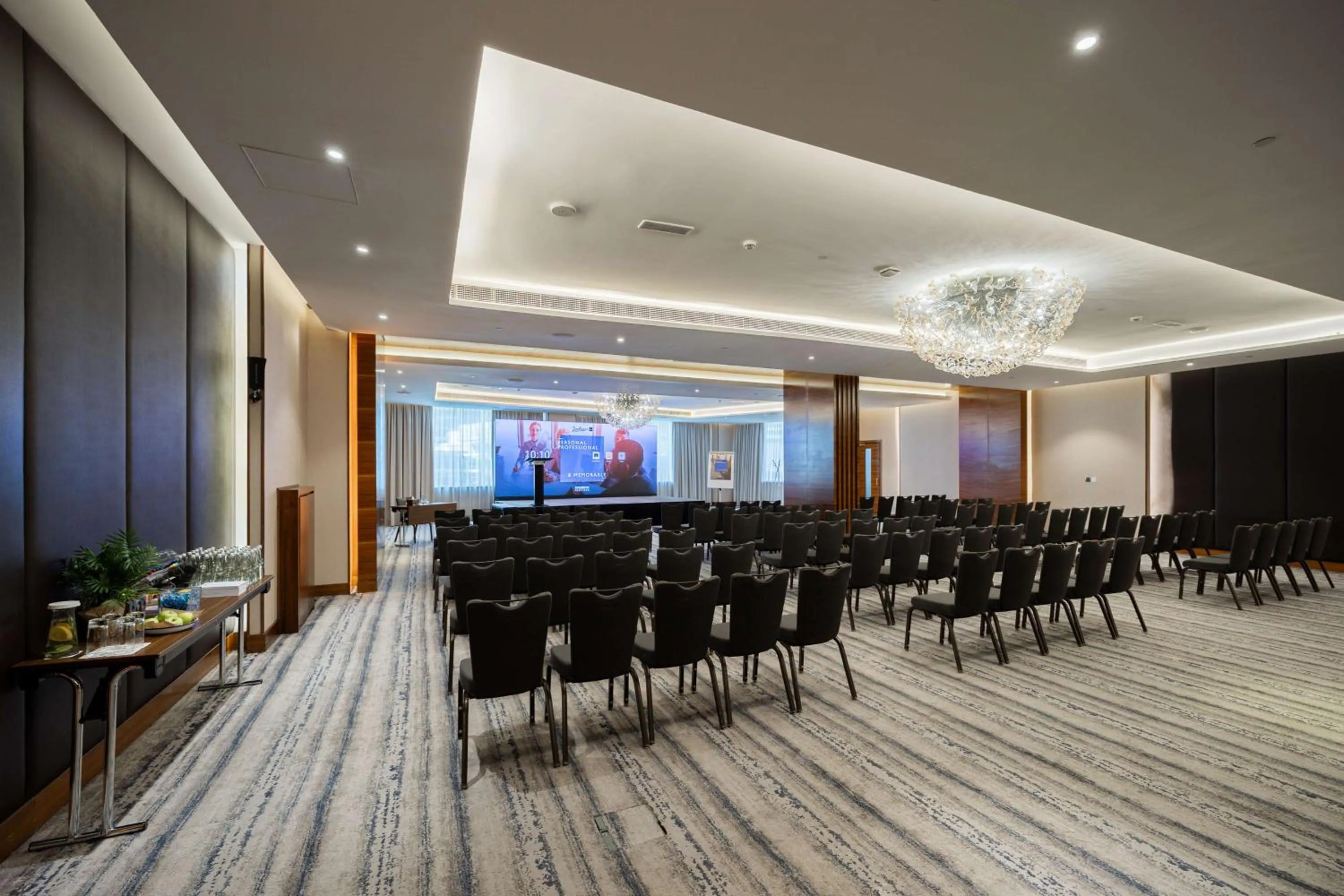 Banquet/Function facilities in Radisson Blu Hotel, Dubai Waterfront
