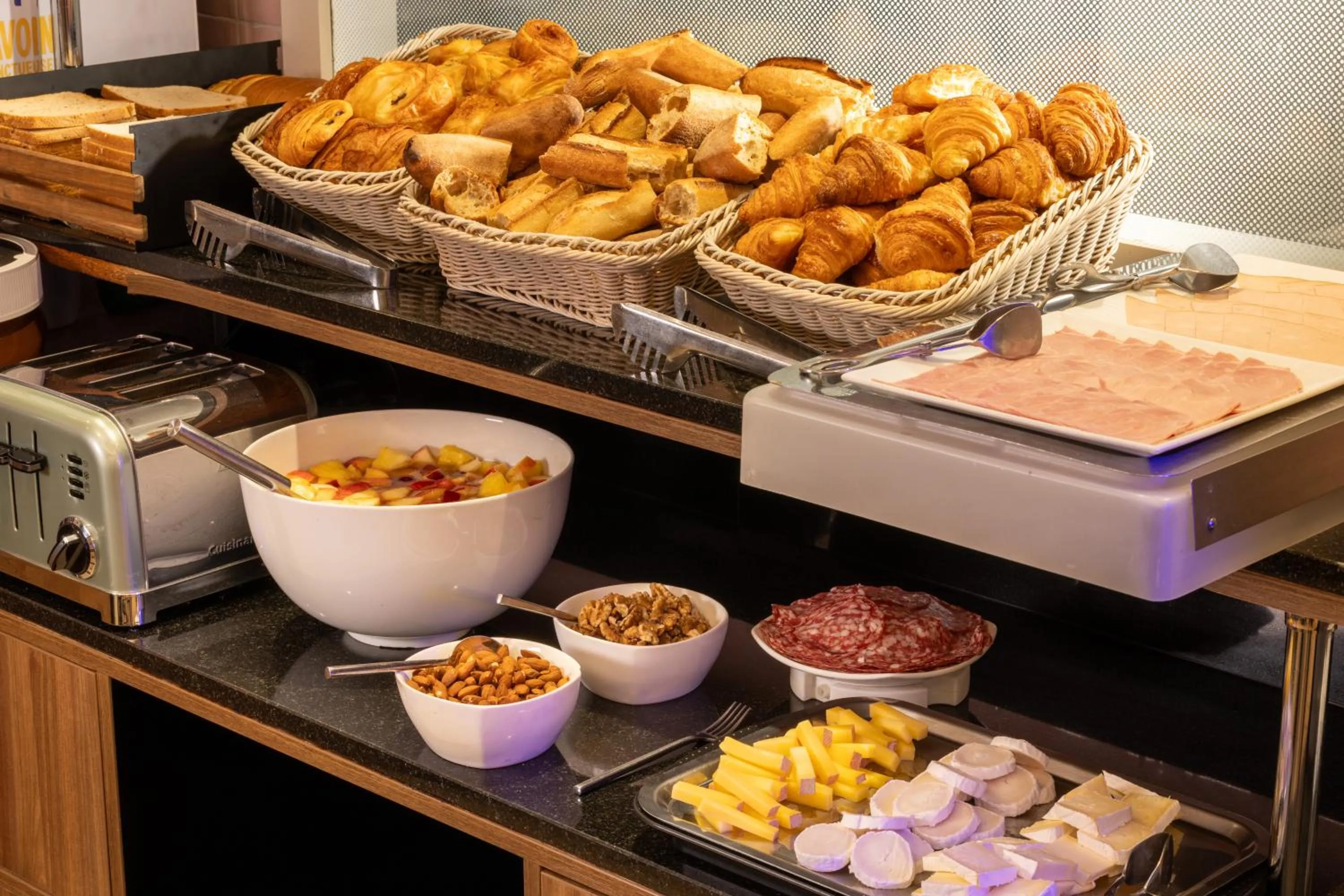 Buffet breakfast in Paris Bastille