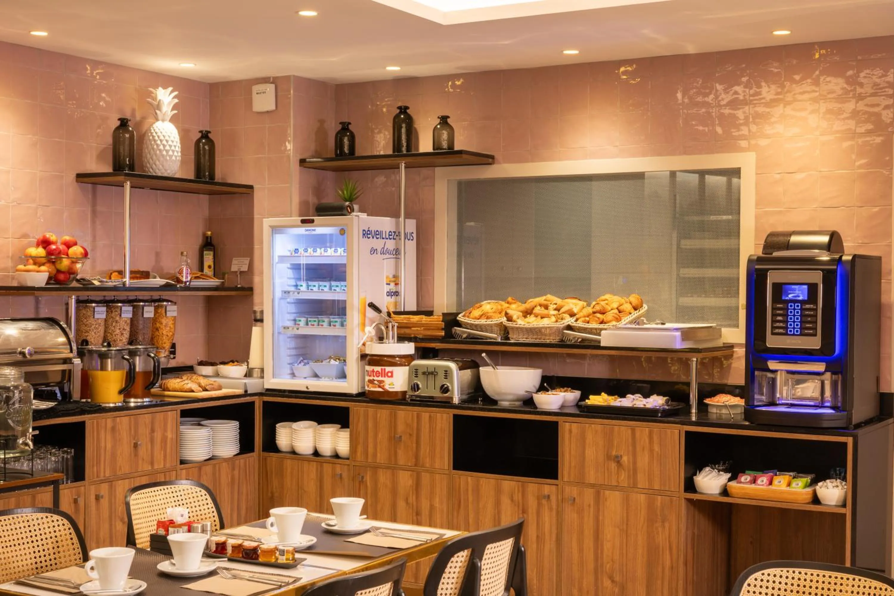 Buffet breakfast in Paris Bastille