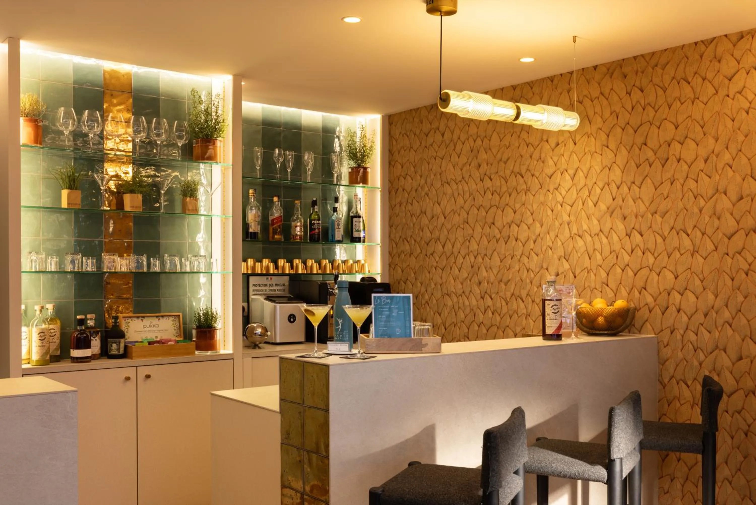 Lounge or bar in Paris Bastille