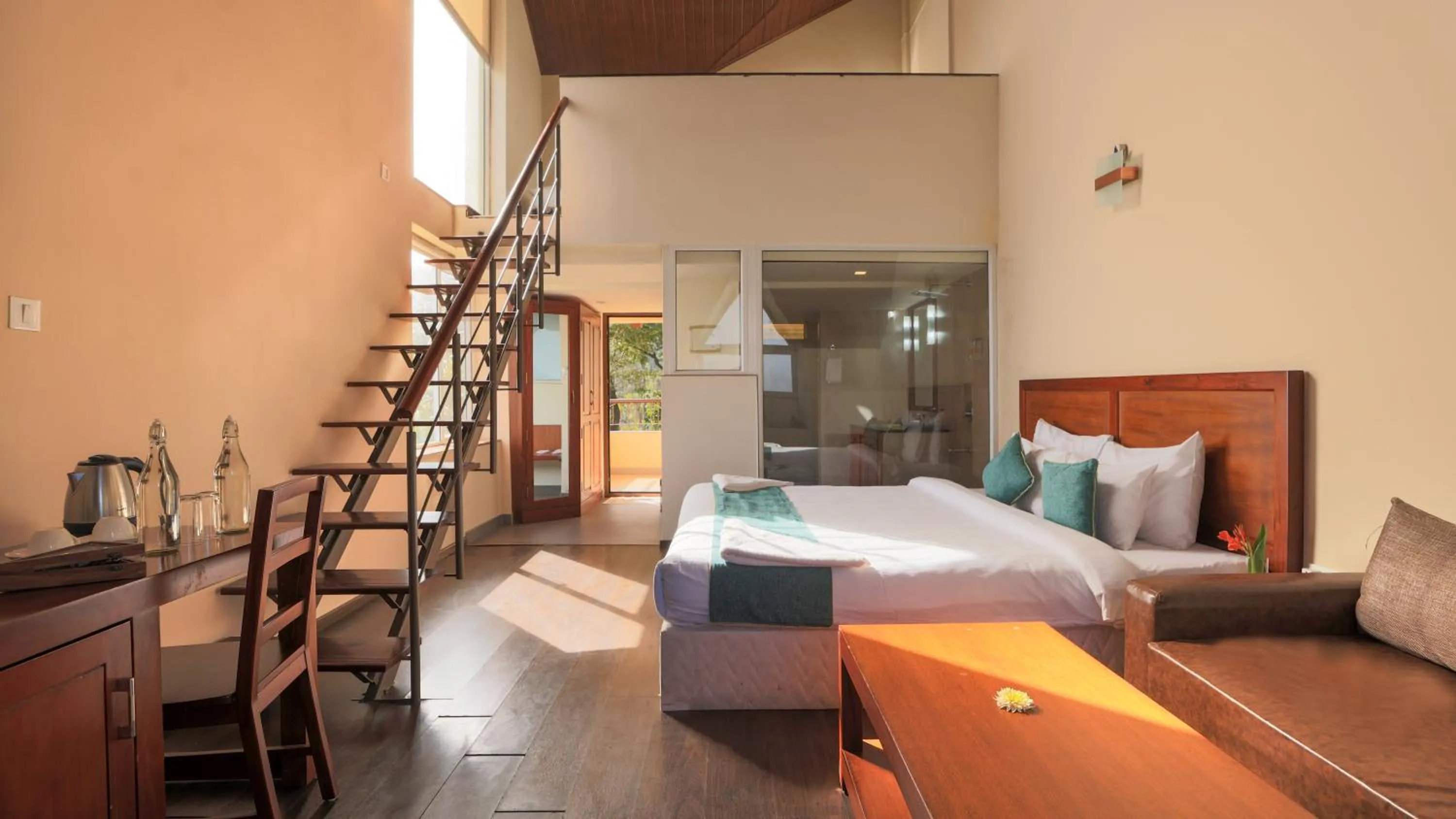 Bedroom, Bed in Shola Crown Resort - Munnar